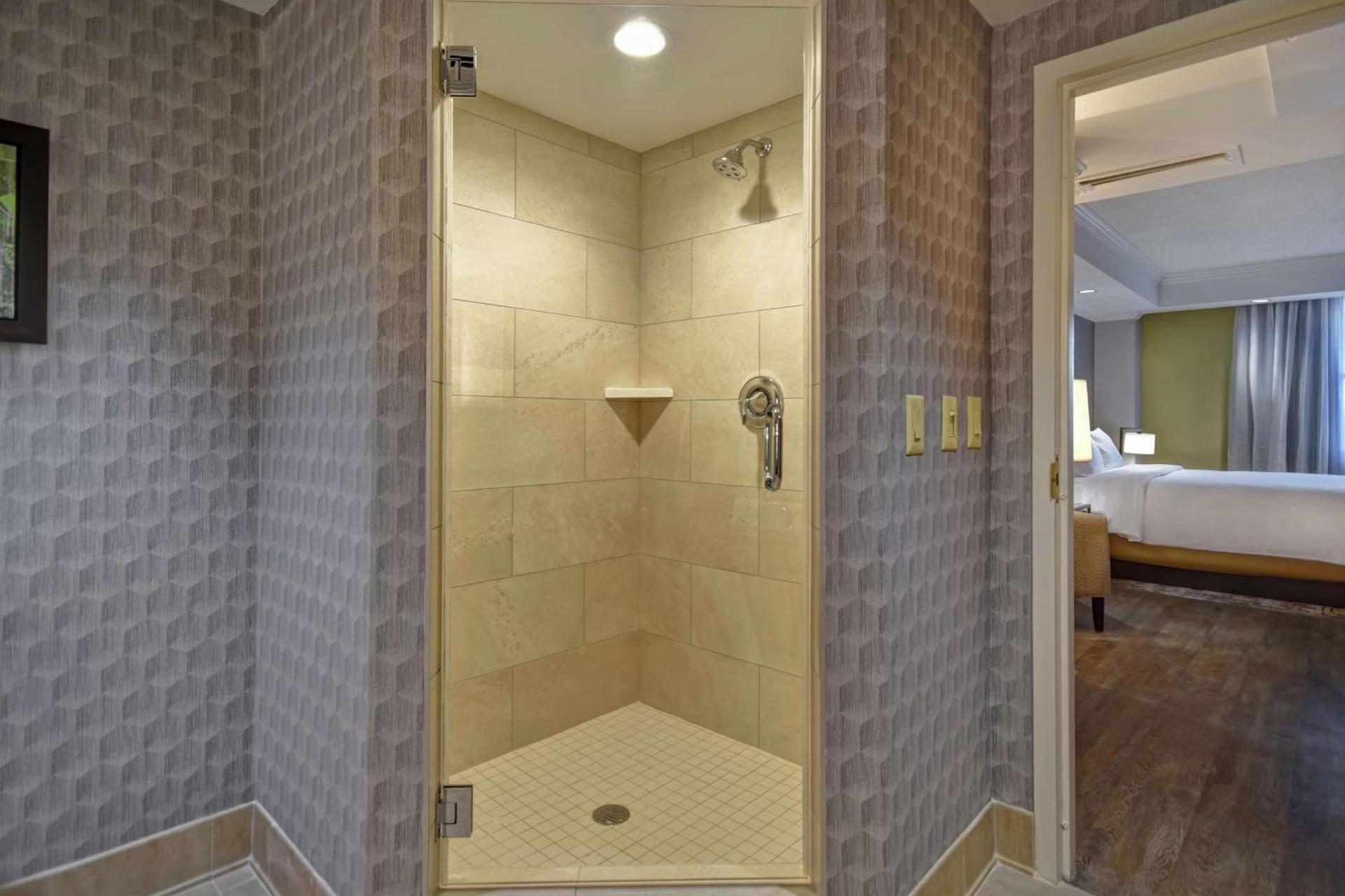 Embassy Suites Little Rock photo 47