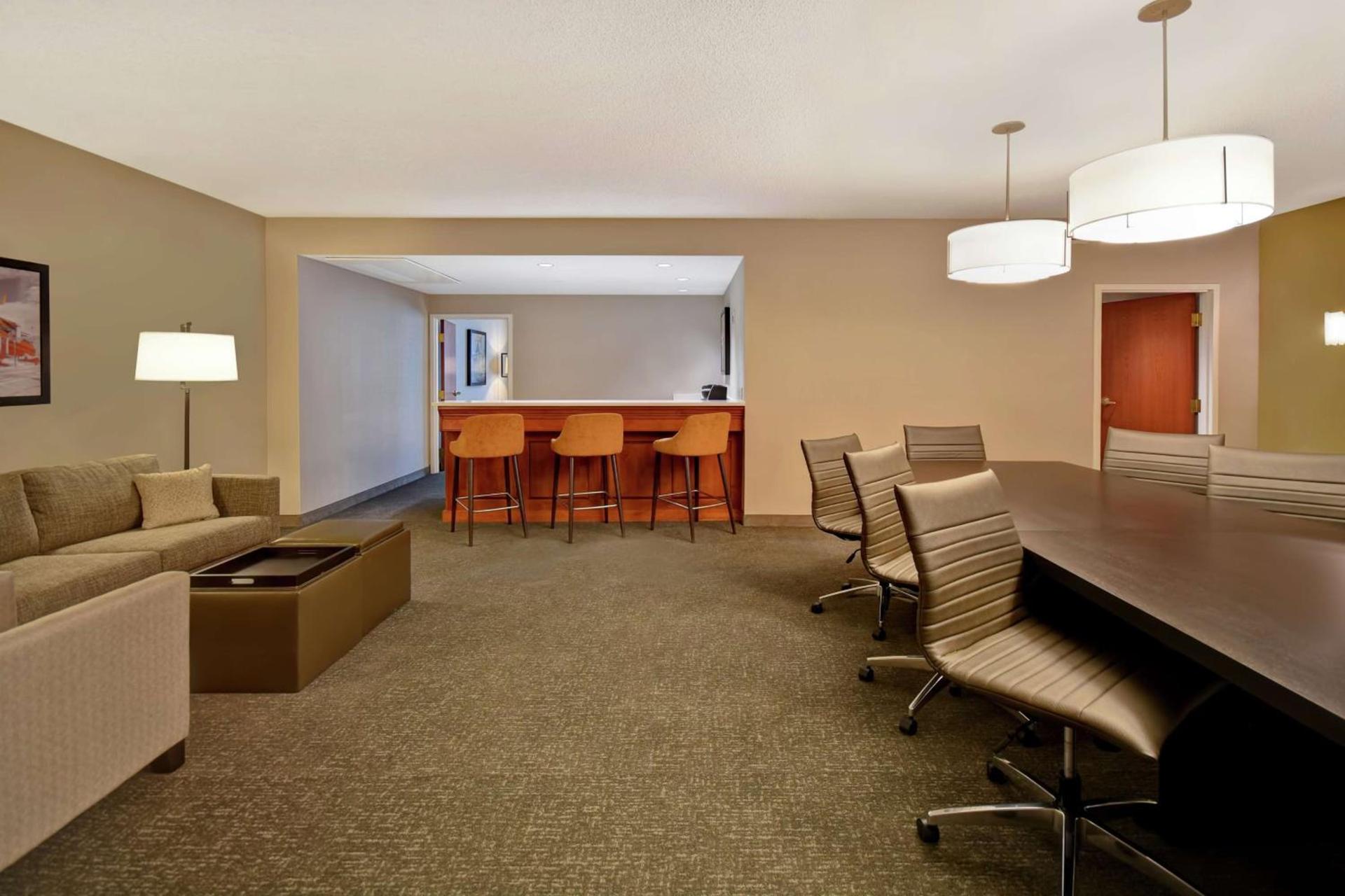 Embassy Suites Little Rock photo 56