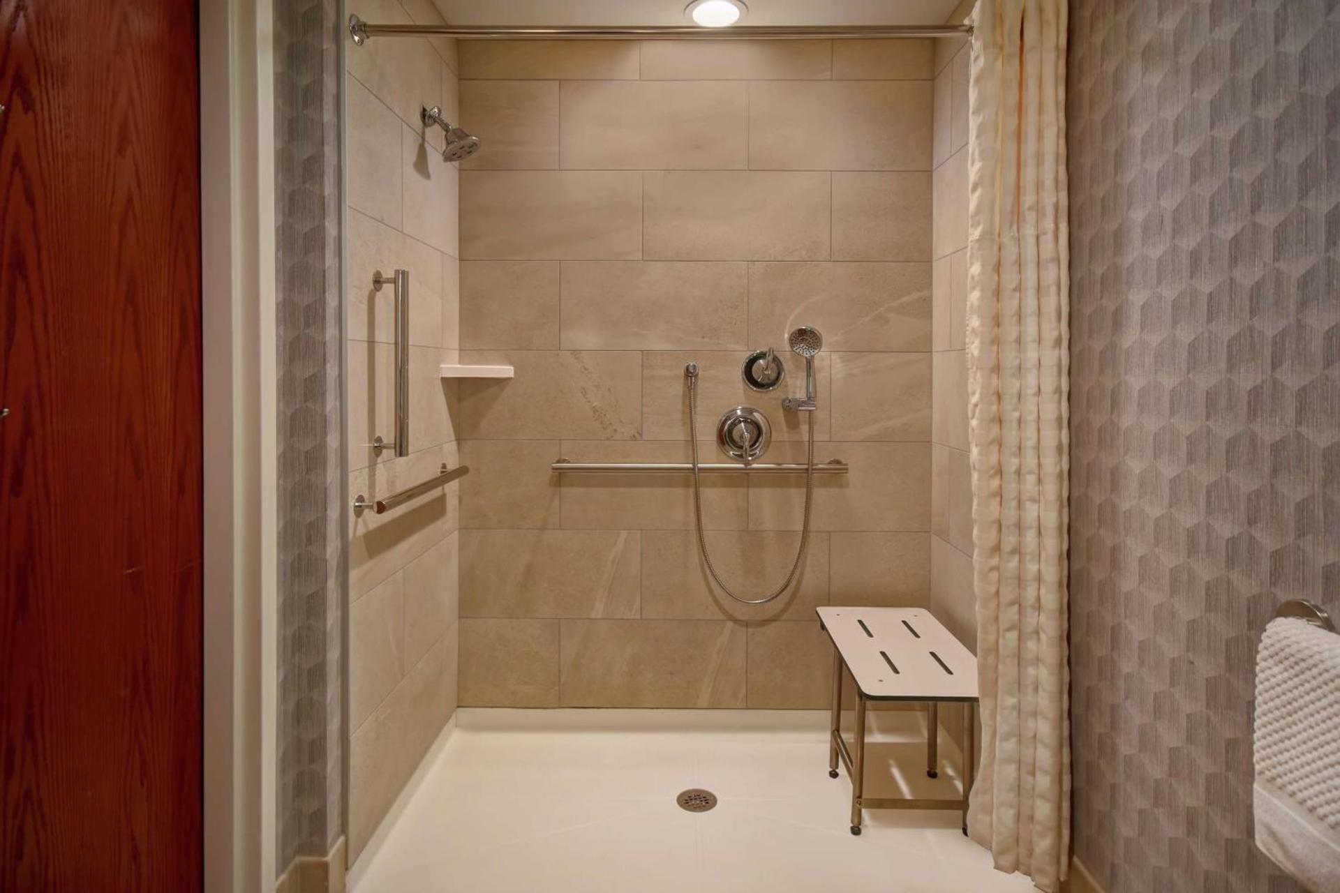 Embassy Suites Little Rock photo 62