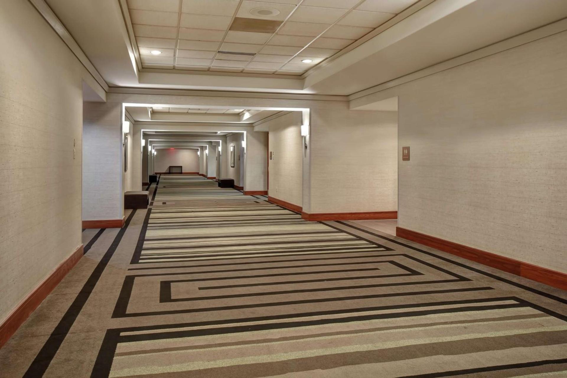 Embassy Suites Little Rock photo 70