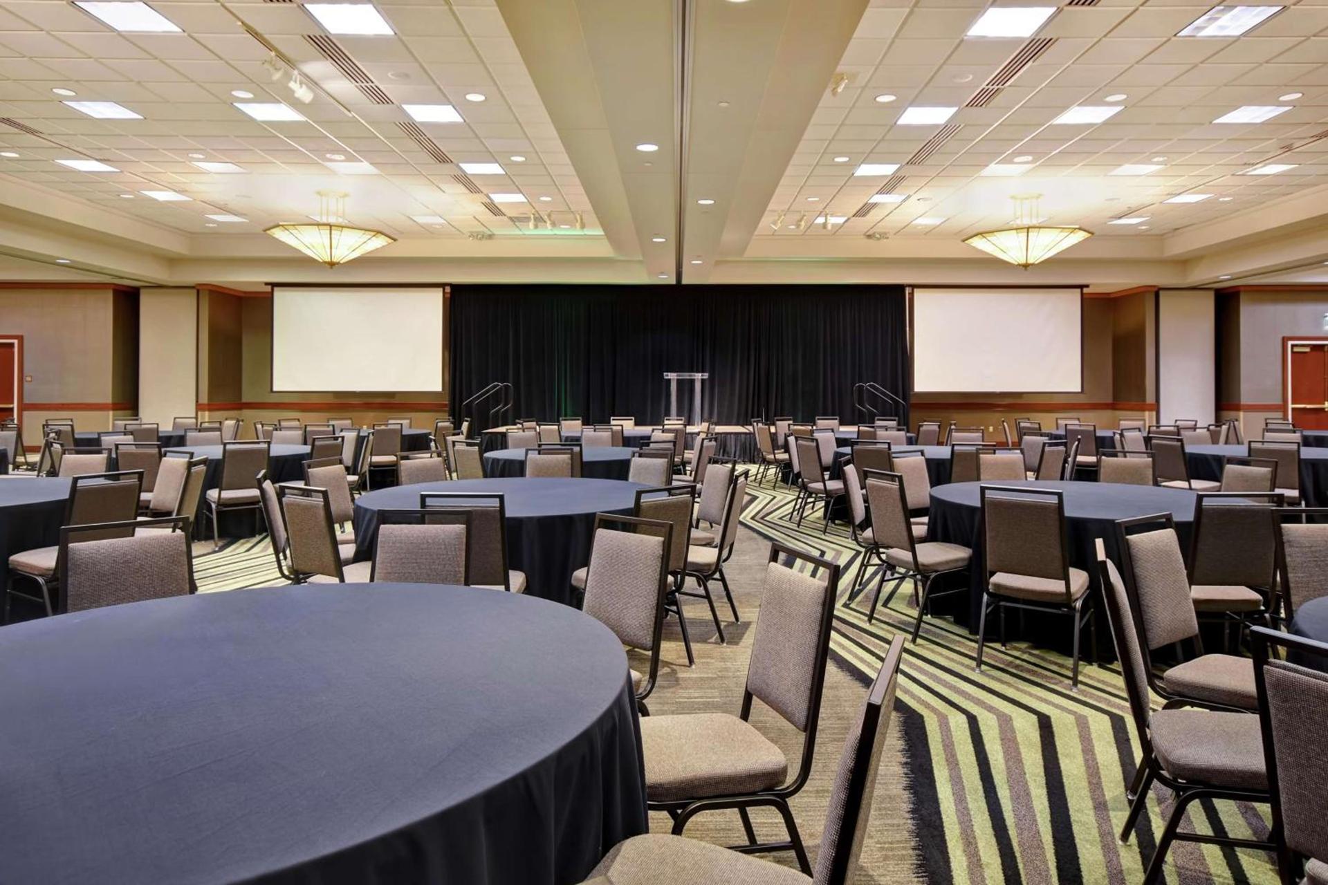 Embassy Suites Little Rock photo 79