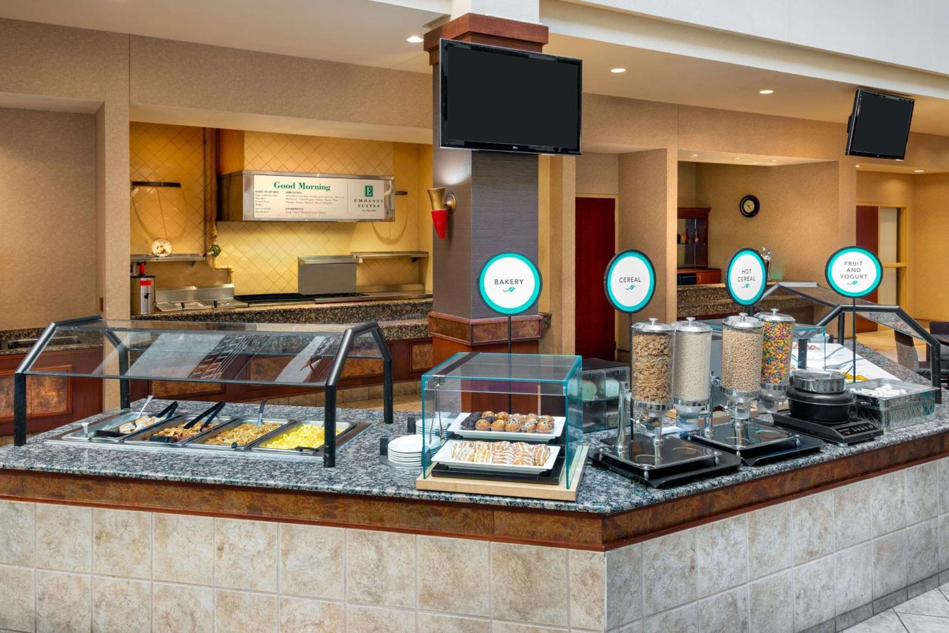 Embassy Suites Lincoln photo 10