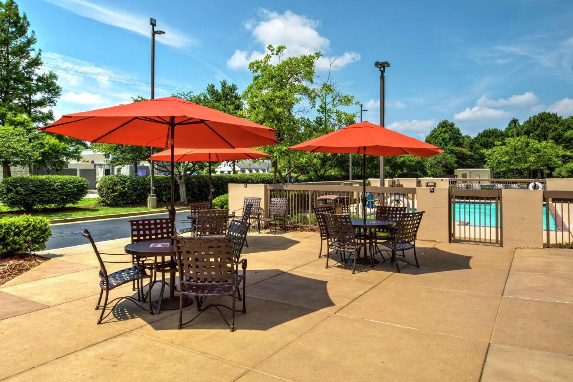 Hampton Inn & Suites Memphis-Wolfchase Galleria photo 2