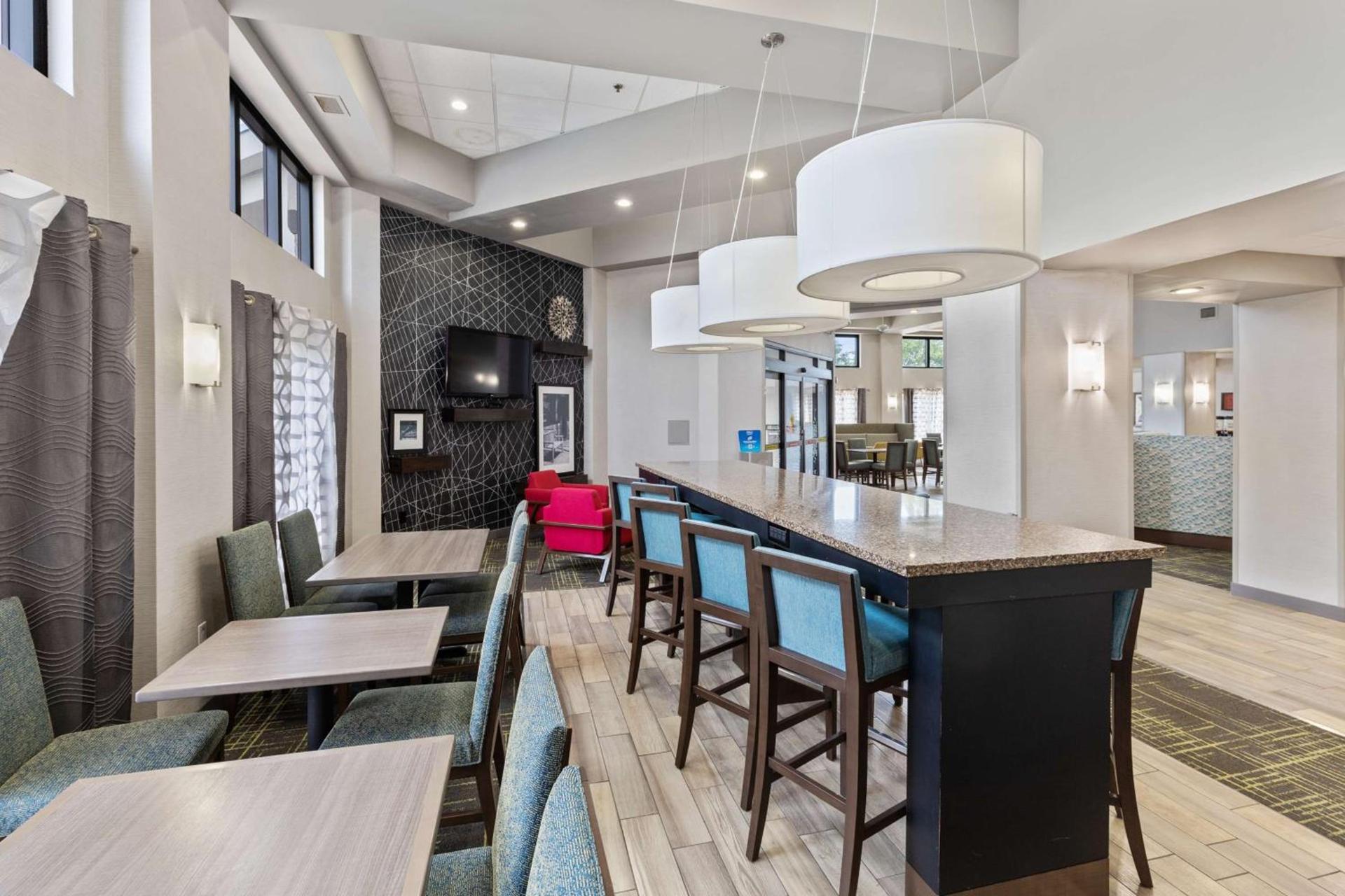Hampton Inn & Suites Memphis-Wolfchase Galleria photo 8
