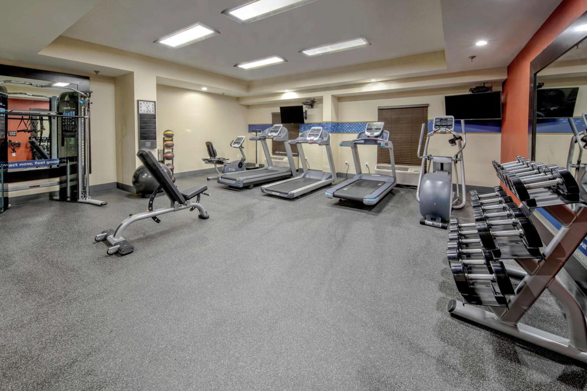 Hampton Inn & Suites Memphis-Wolfchase Galleria photo 12