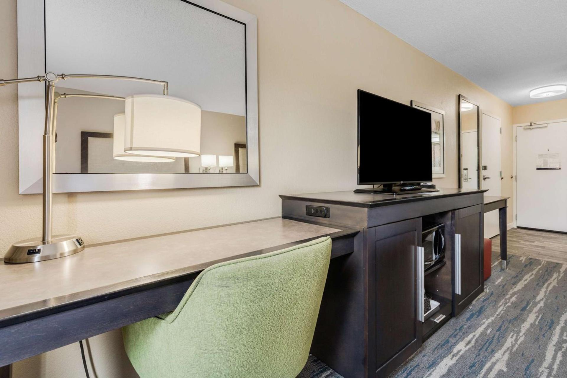 Hampton Inn & Suites Memphis-Wolfchase Galleria photo 18