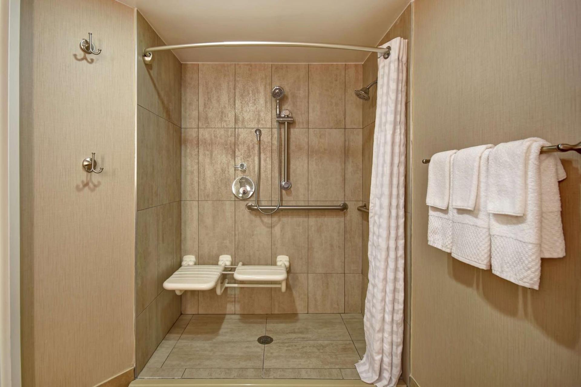 Embassy Suites Montgomery - Hotel & Conference Center photo 27