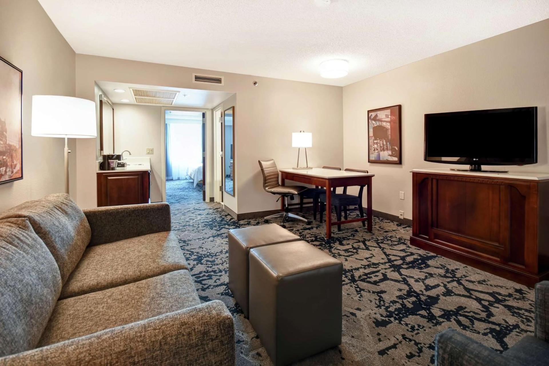 Embassy Suites Montgomery - Hotel & Conference Center photo 50