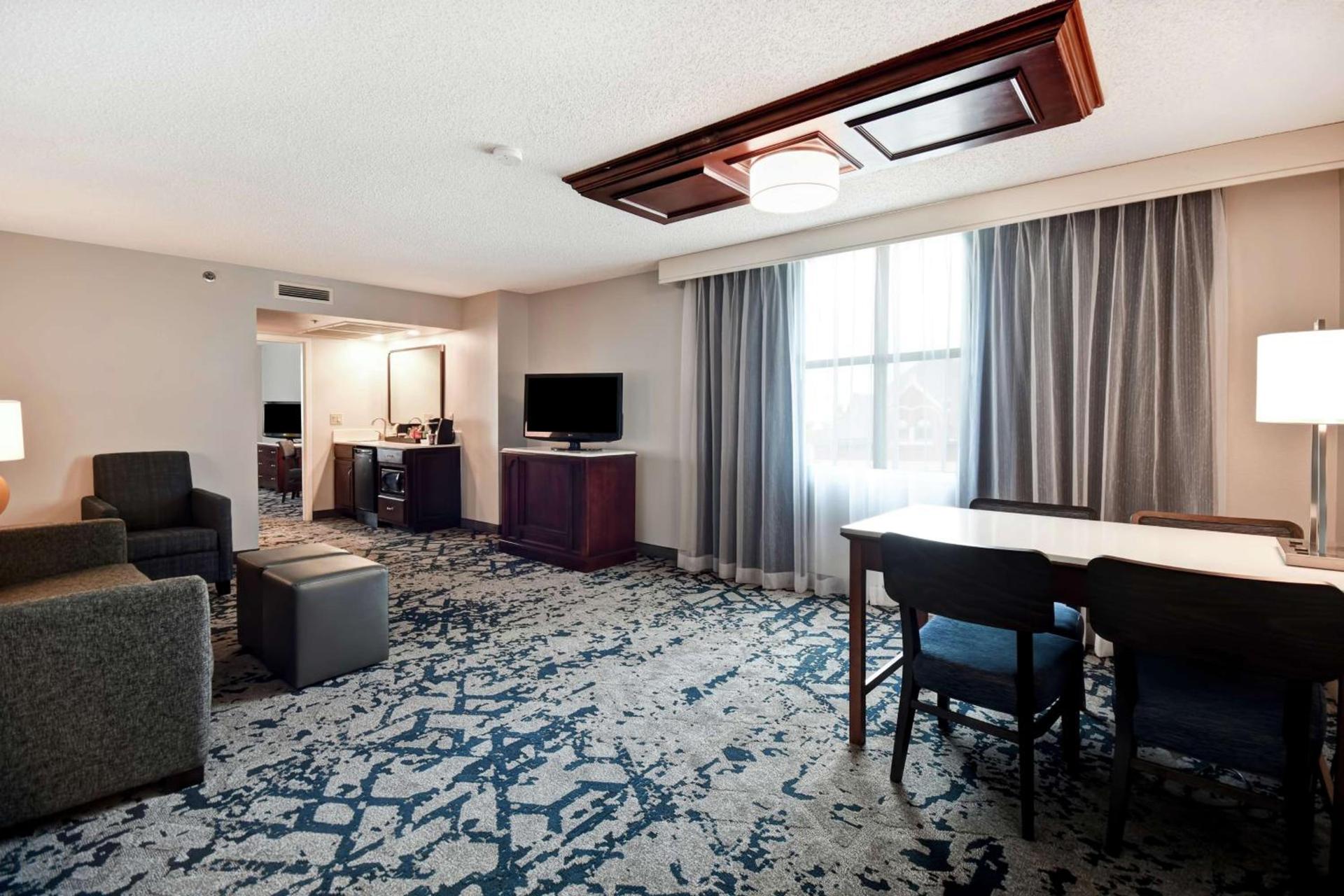 Embassy Suites Montgomery - Hotel & Conference Center photo 57