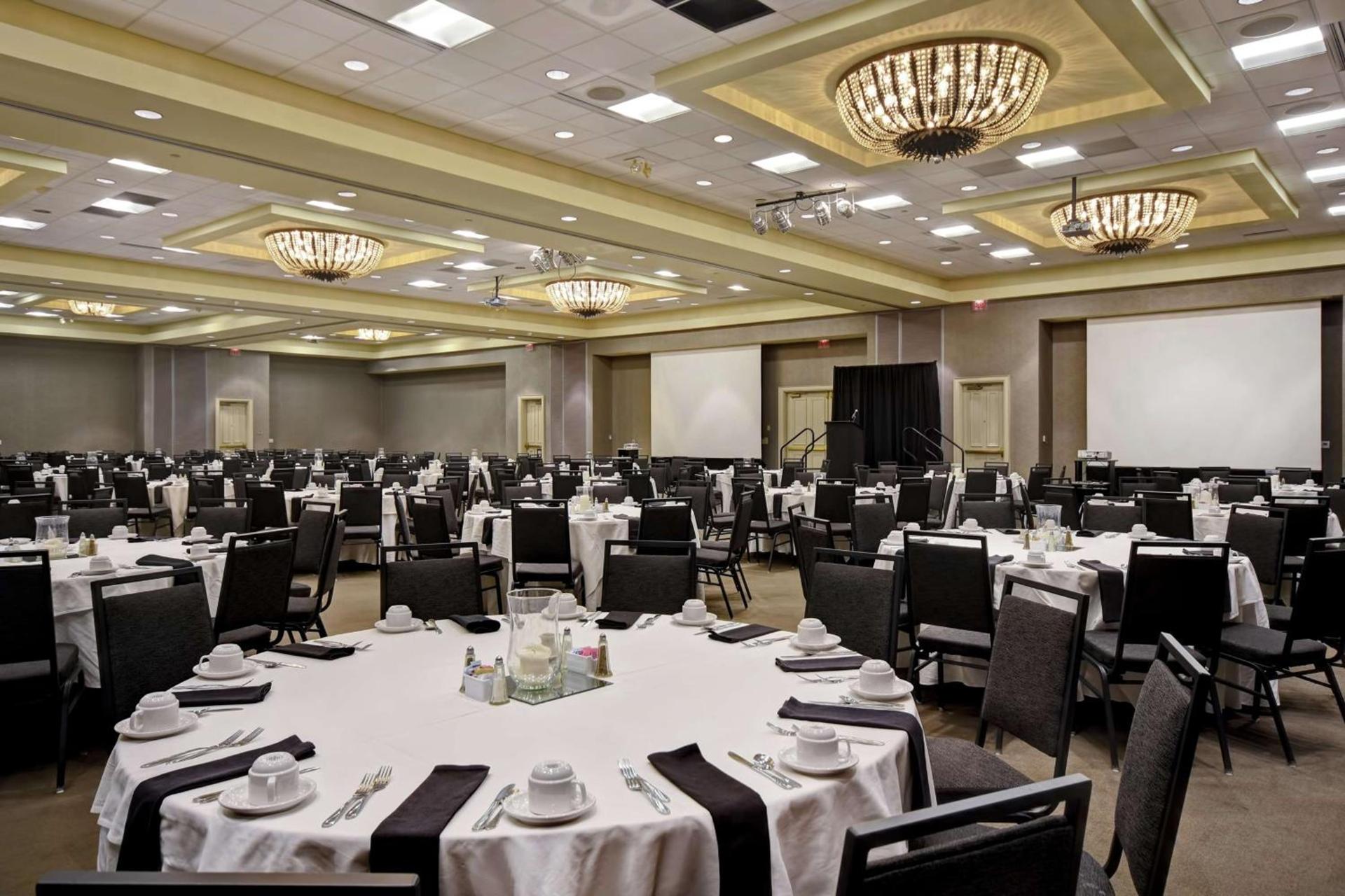 Embassy Suites Montgomery - Hotel & Conference Center photo 61