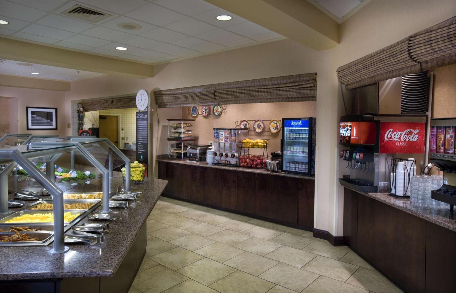 Embassy Suites by Hilton Kansas City International Airport photo 15