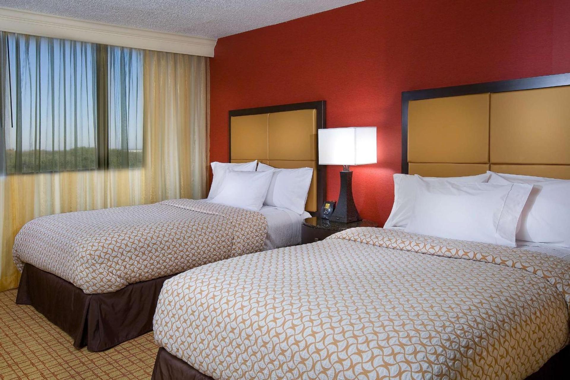 Embassy Suites by Hilton Kansas City International Airport photo 38