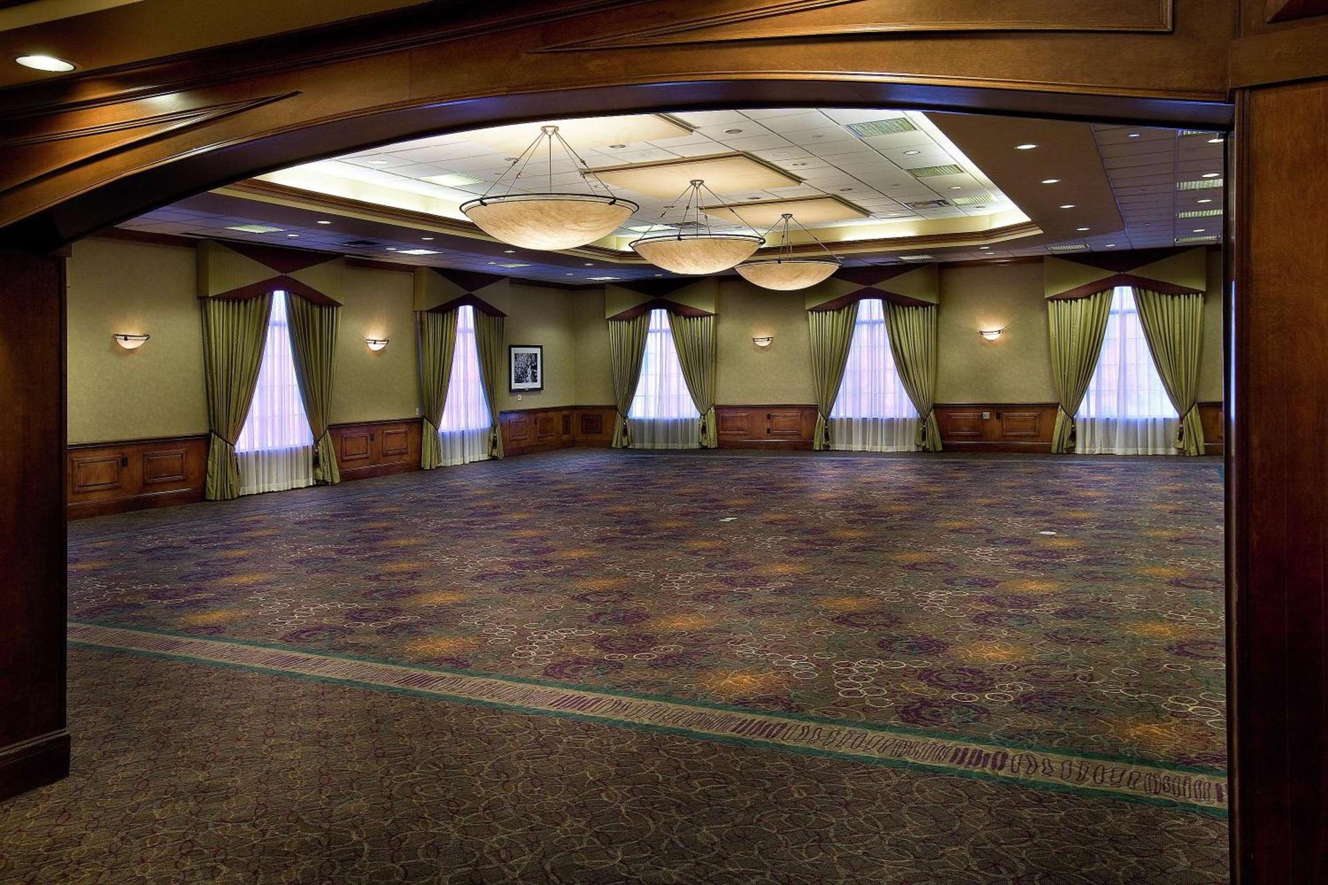 Embassy Suites by Hilton Kansas City International Airport photo 48