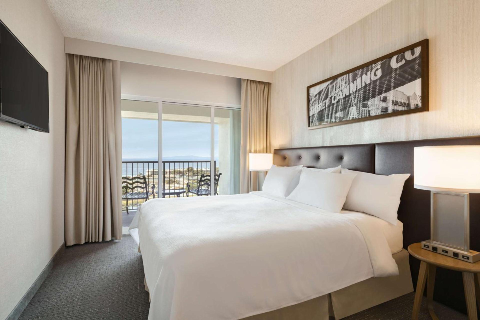 Embassy Suites by Hilton Monterey Bay Seaside photo 57