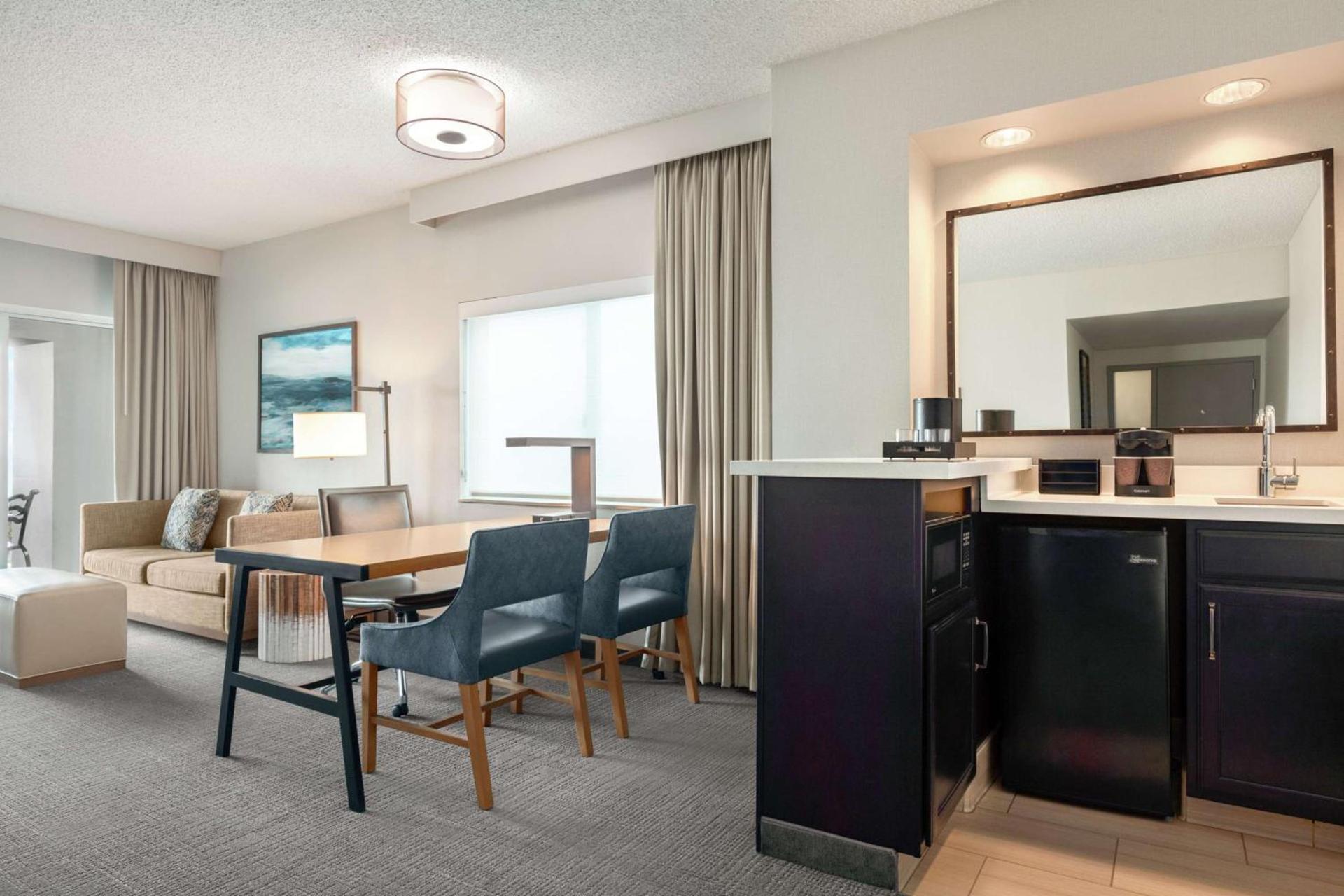 Embassy Suites by Hilton Monterey Bay Seaside photo 21