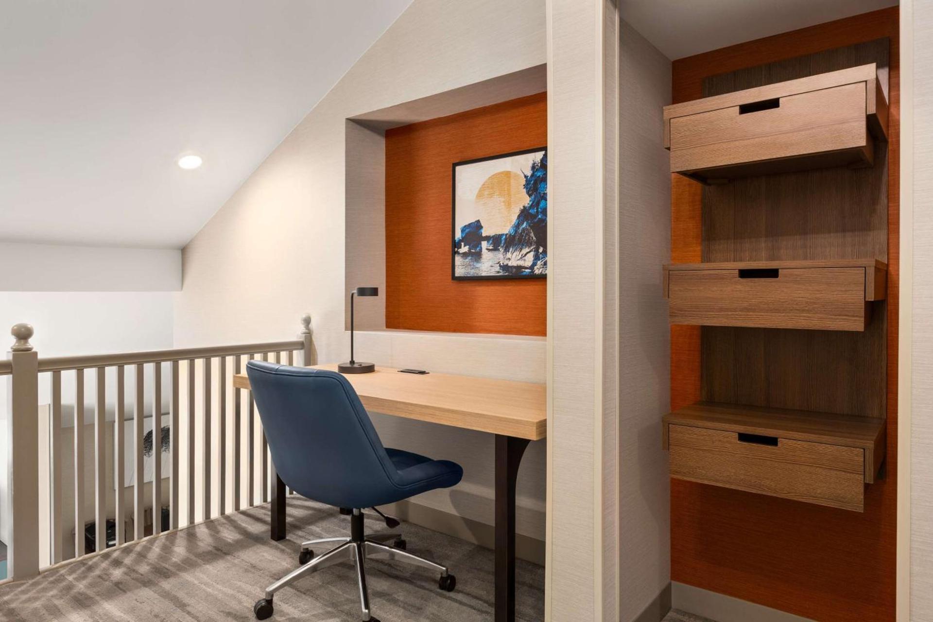 Hilton Garden Inn Monterey photo 31