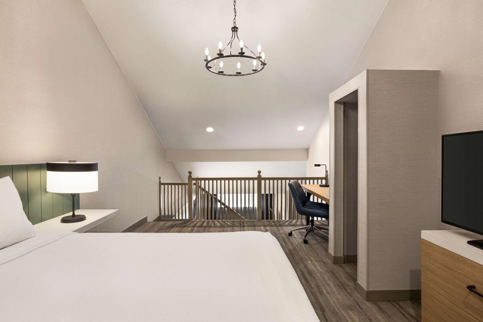 Hilton Garden Inn Monterey photo 46