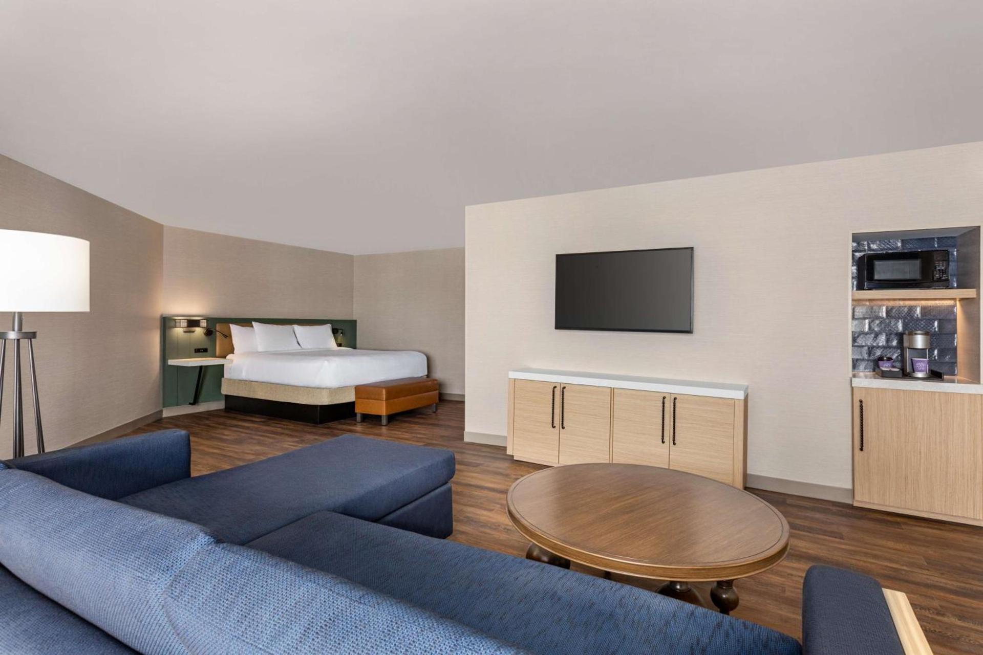 Hilton Garden Inn Monterey photo 57