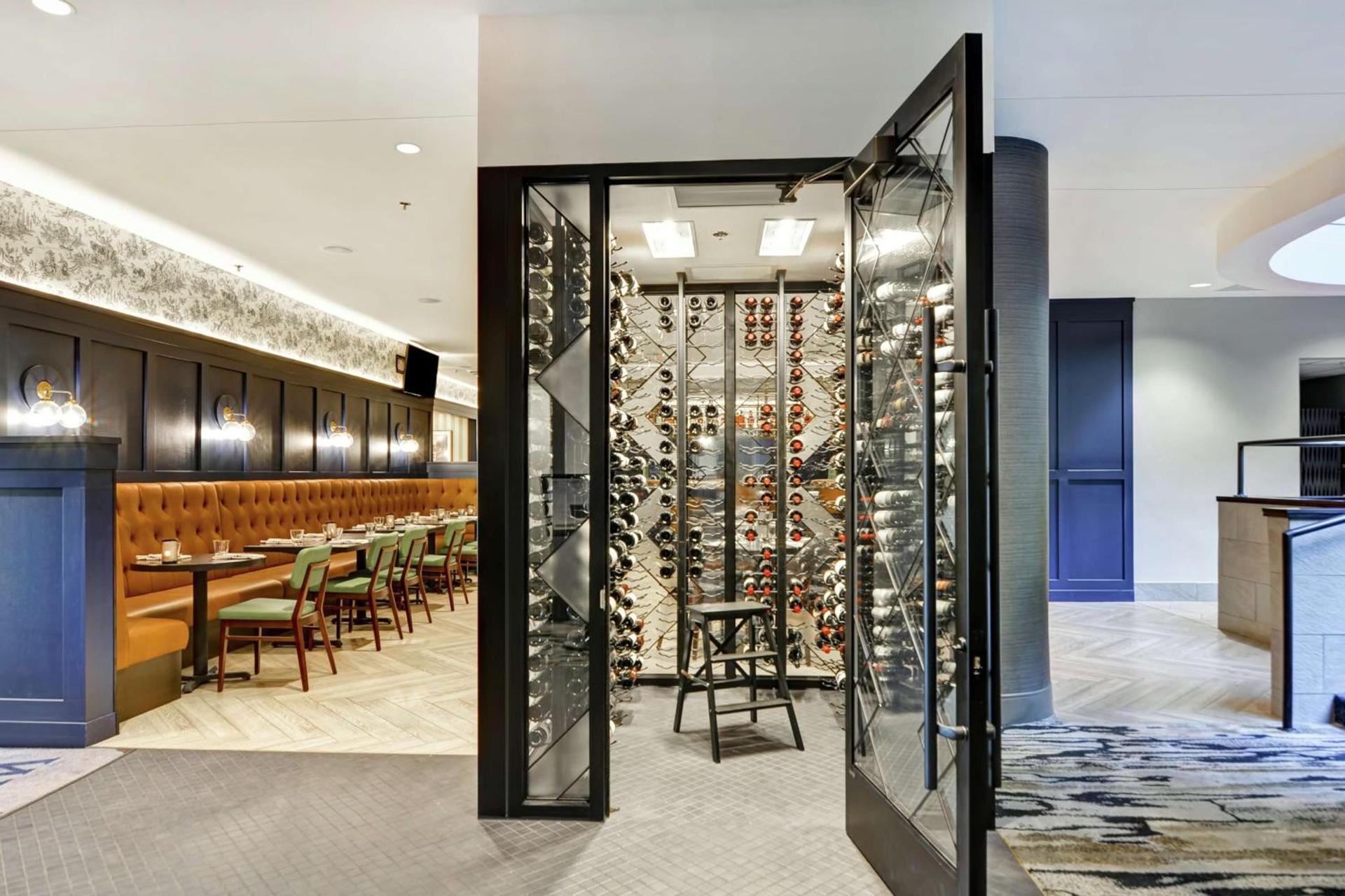Embassy Suites by Hilton Minneapolis Airport photo 12