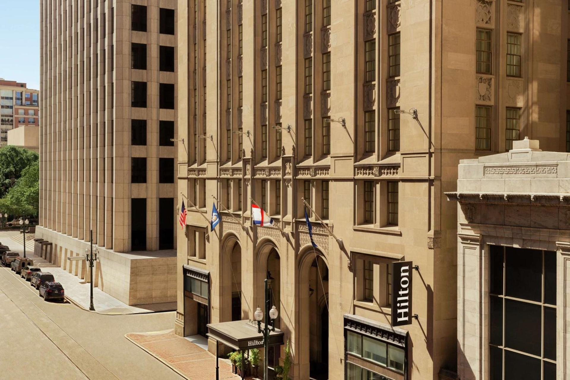 Hilton New Orleans / St. Charles Avenue photo 2