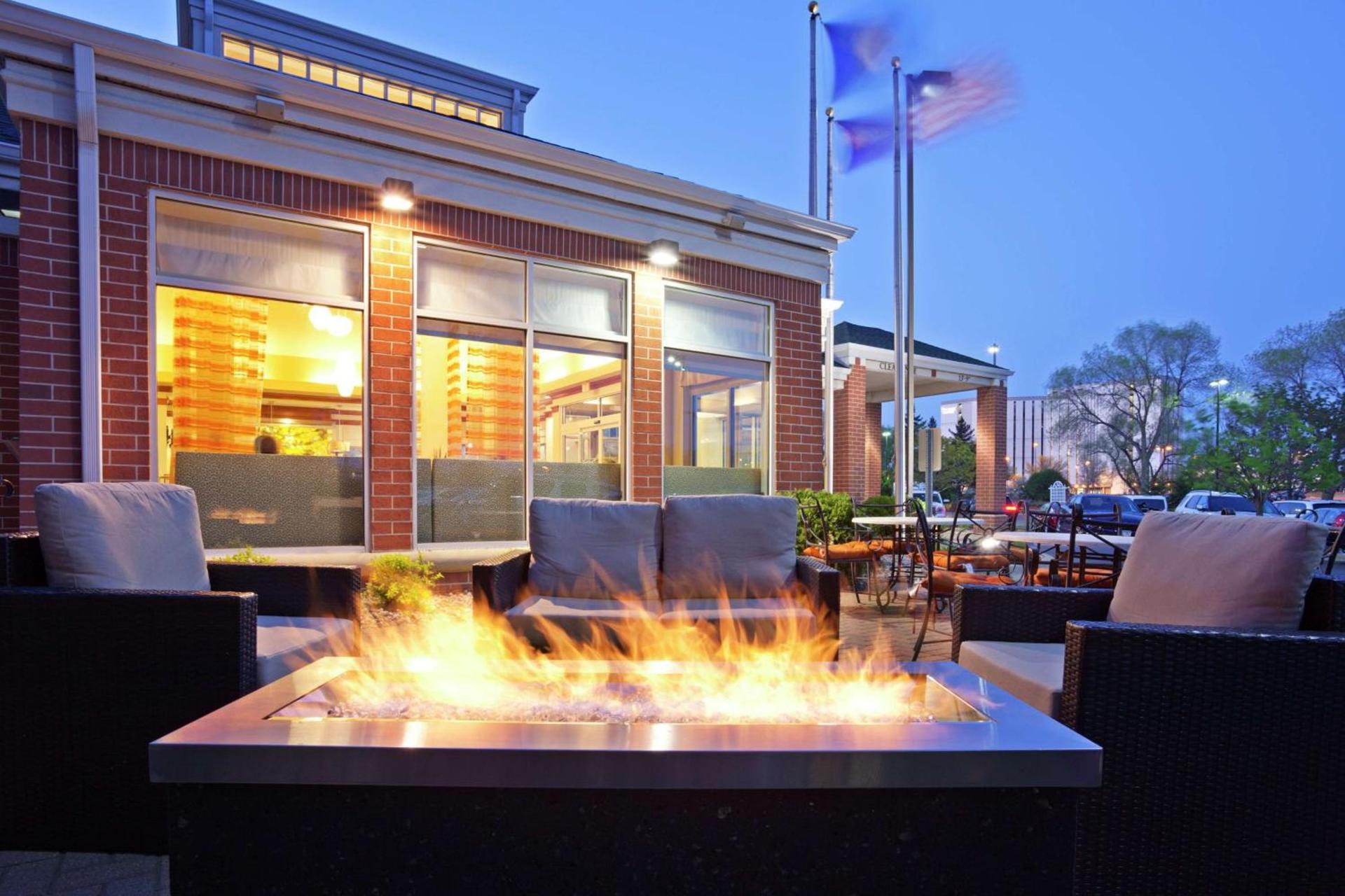 Hilton Garden Inn Minneapolis/Bloomington photo 2