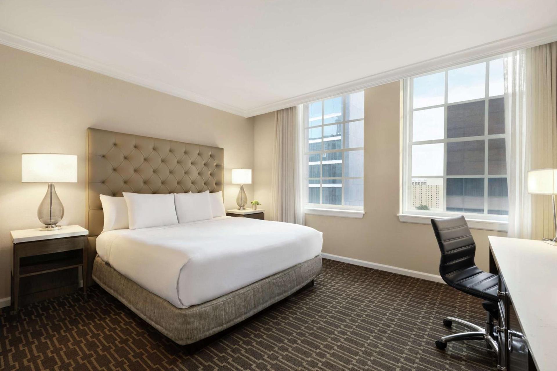 Hilton New Orleans / St. Charles Avenue photo 32