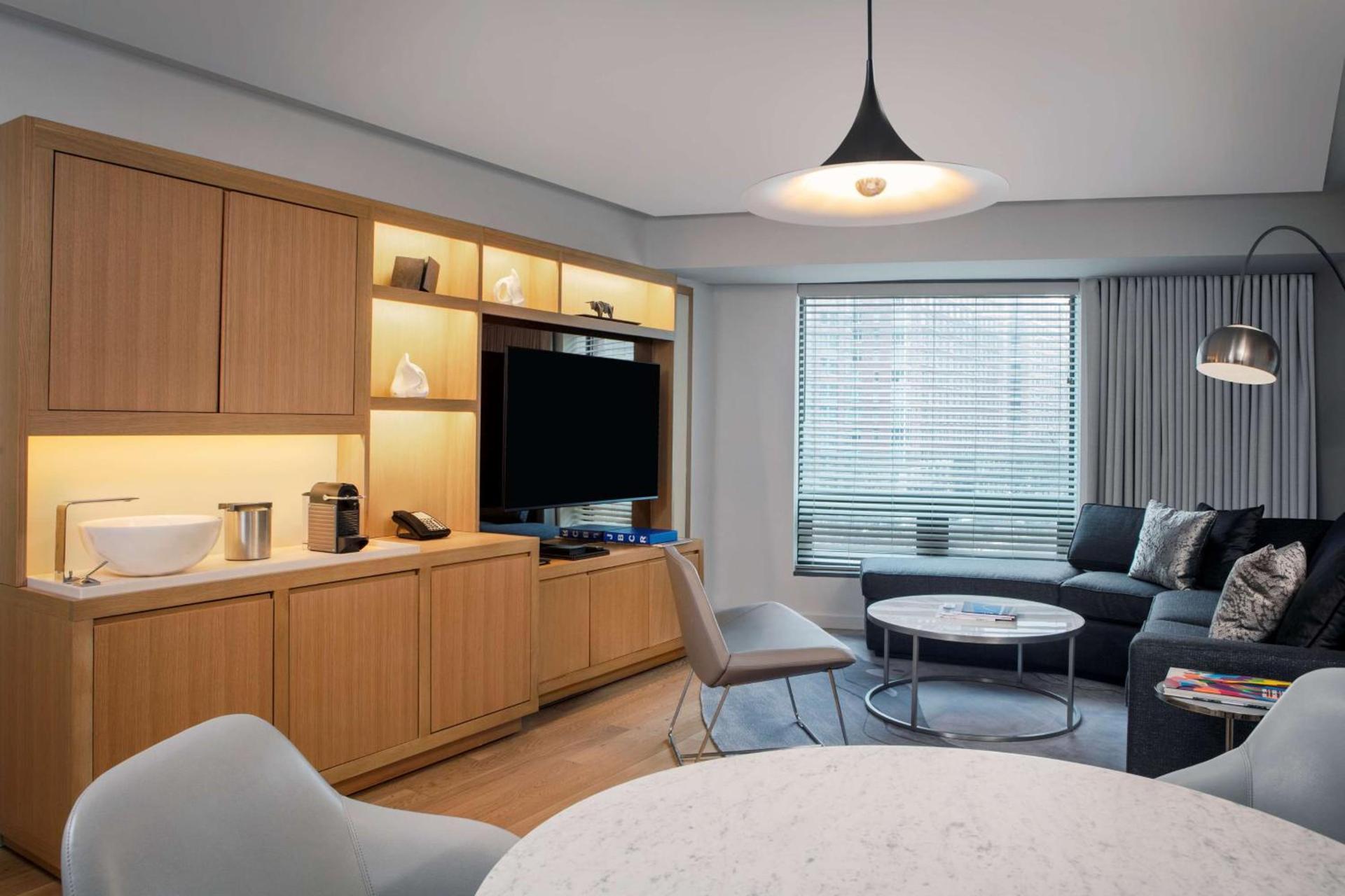 Conrad New York Downtown photo 75