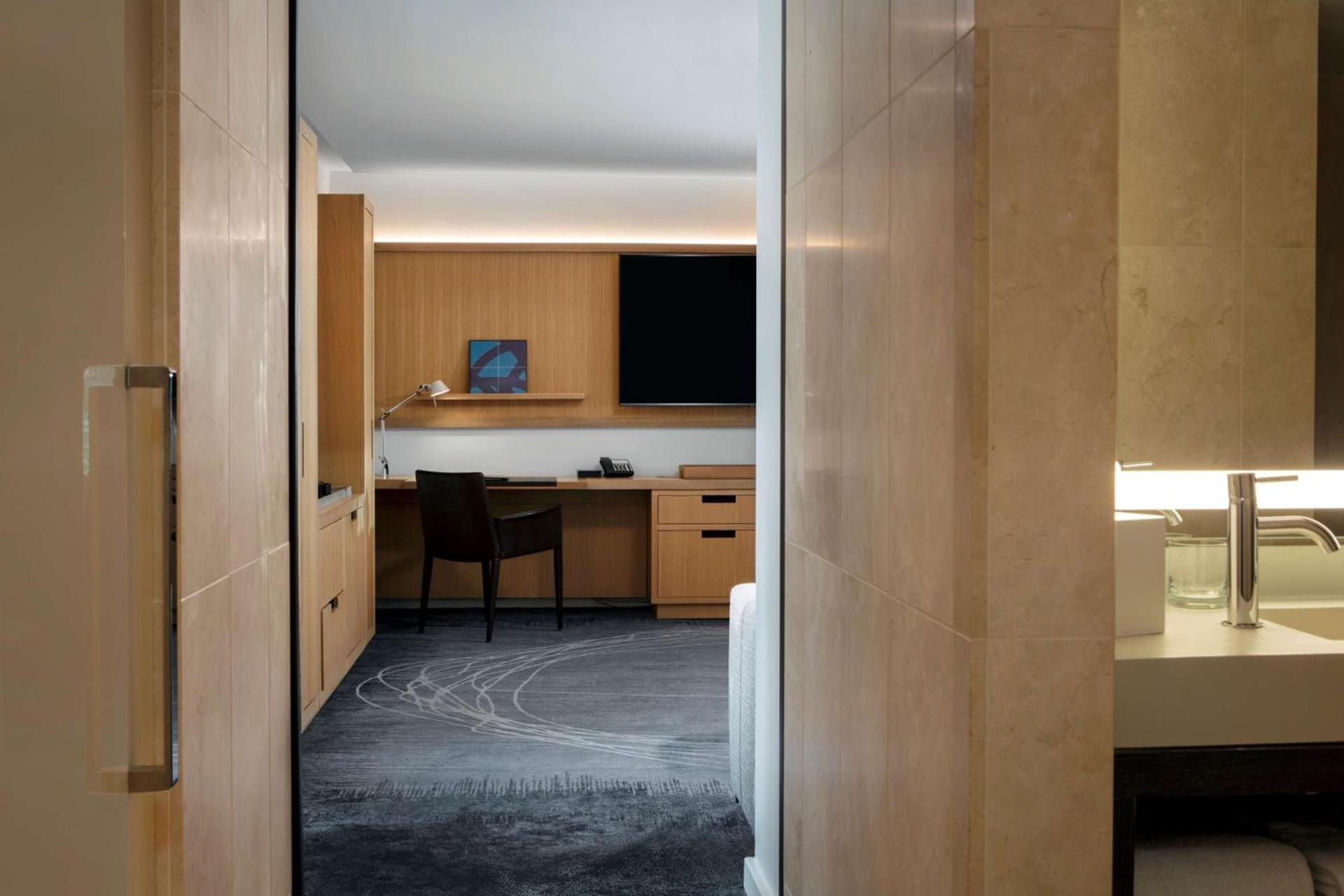 Conrad New York Downtown photo 80