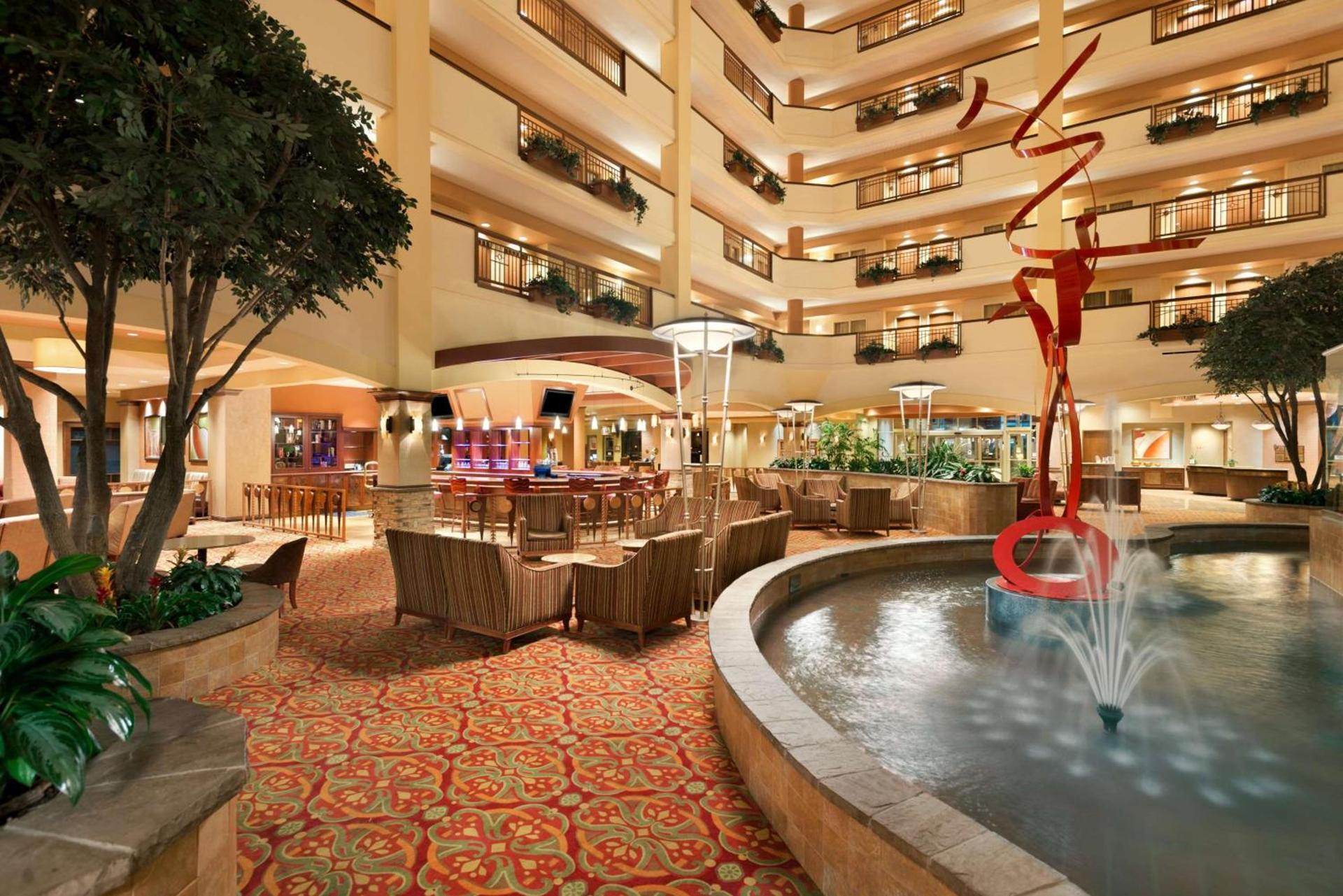 Embassy Suites by Hilton Norman Hotel & Conference Center photo 2