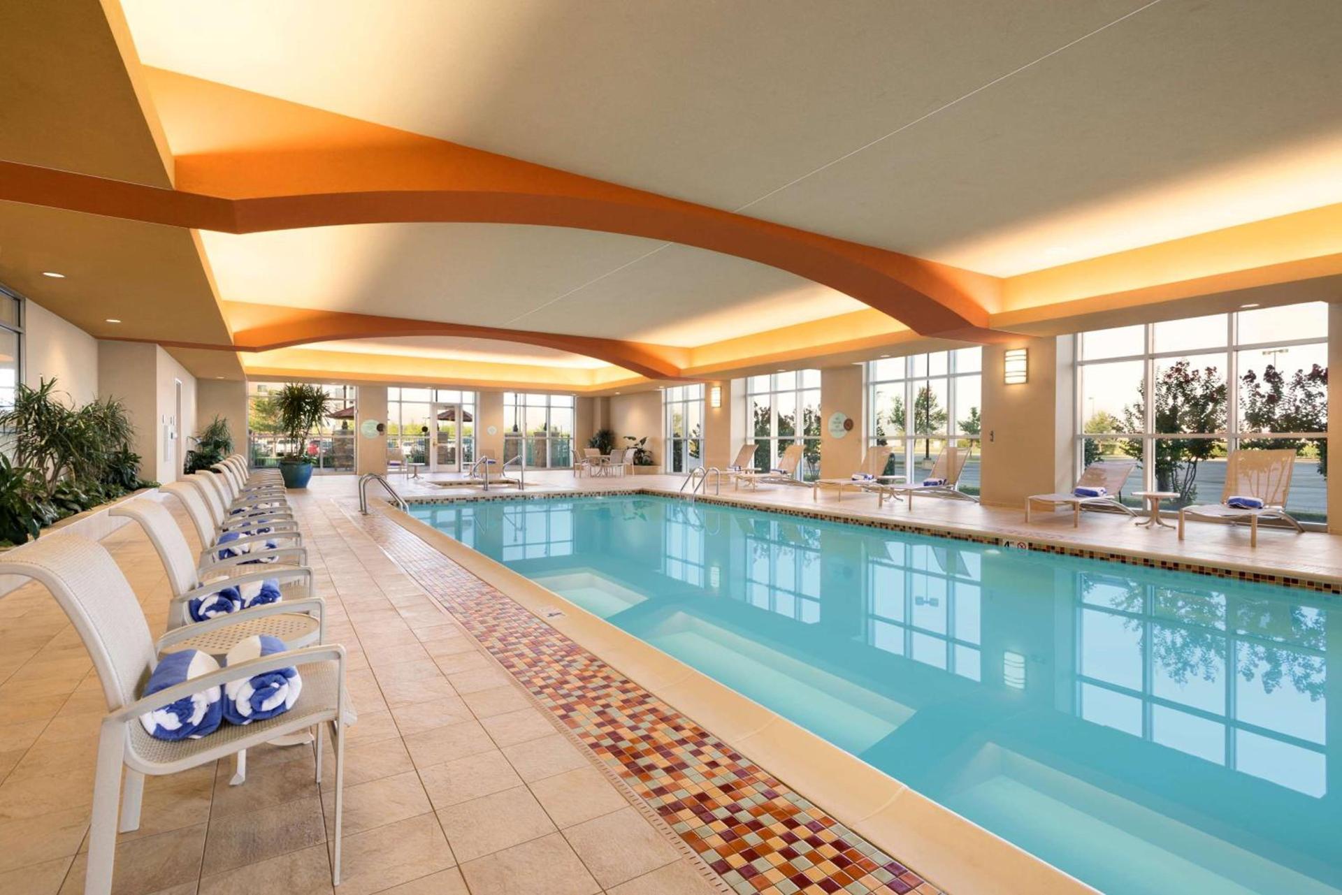 Embassy Suites by Hilton Norman Hotel & Conference Center photo 8