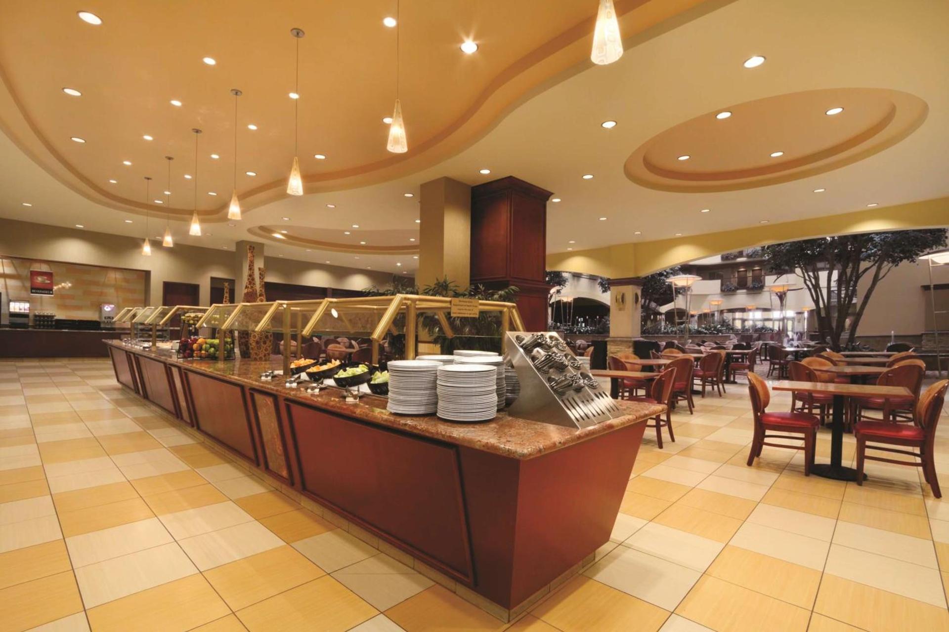 Embassy Suites by Hilton Norman Hotel & Conference Center photo 15