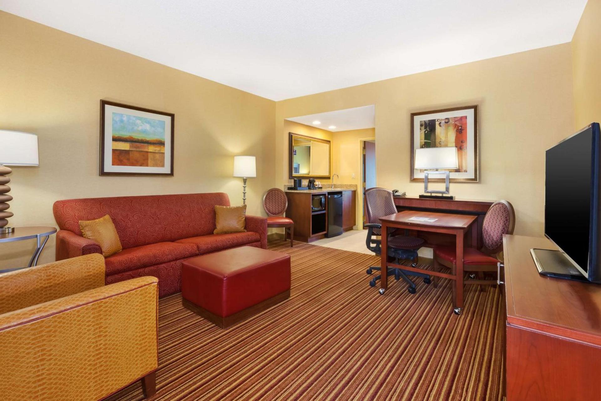 Embassy Suites by Hilton Norman Hotel & Conference Center photo 30