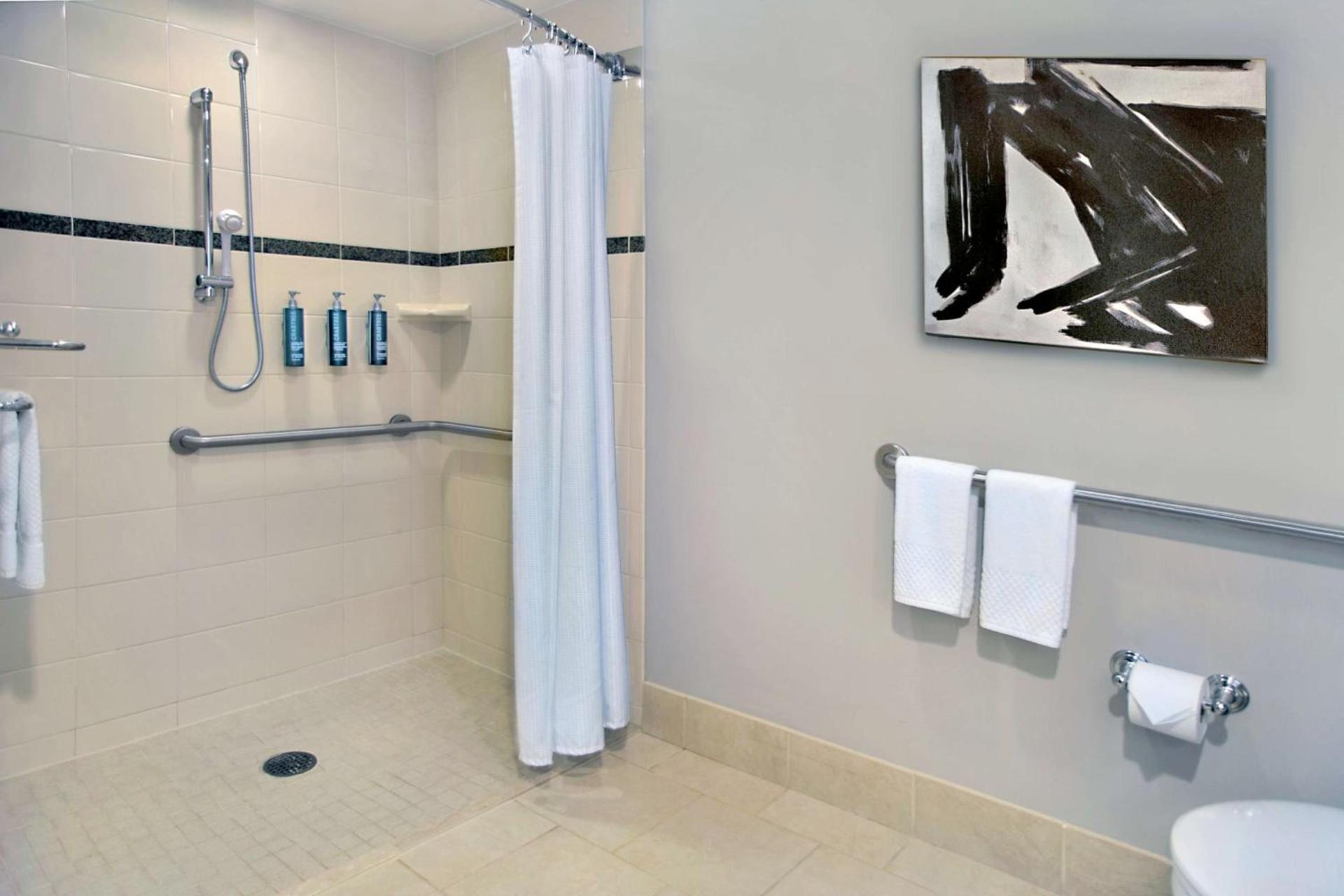 Hilton Omaha photo 23