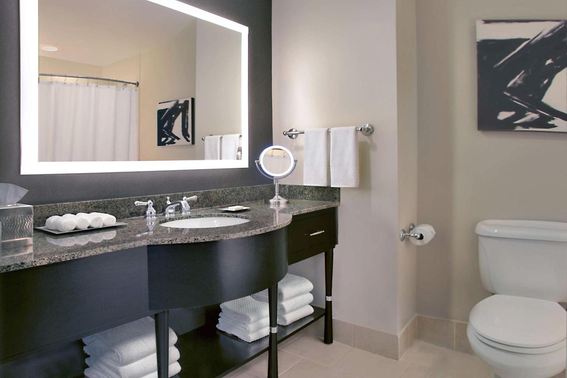 Hilton Omaha photo 25