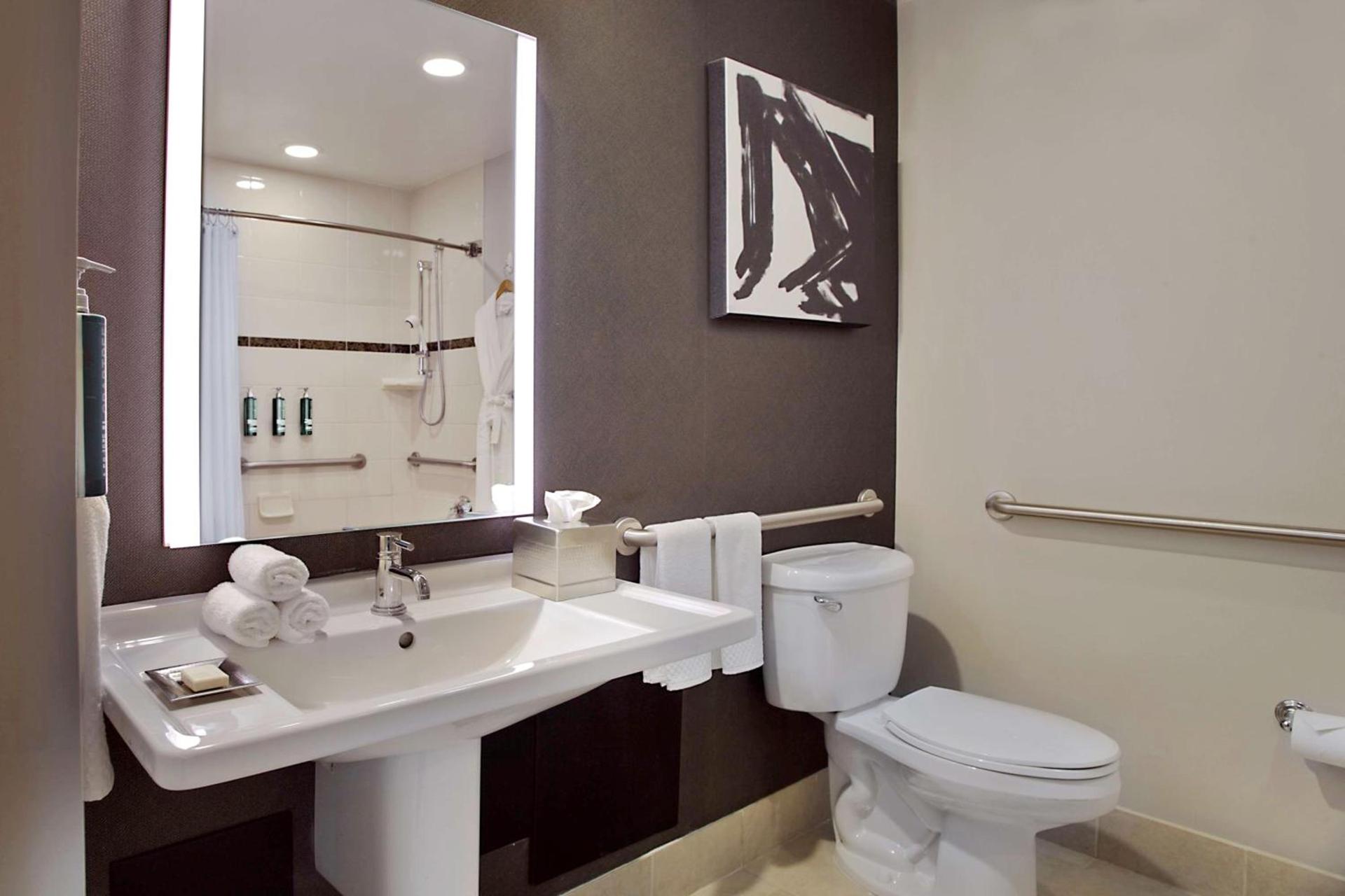 Hilton Omaha photo 28