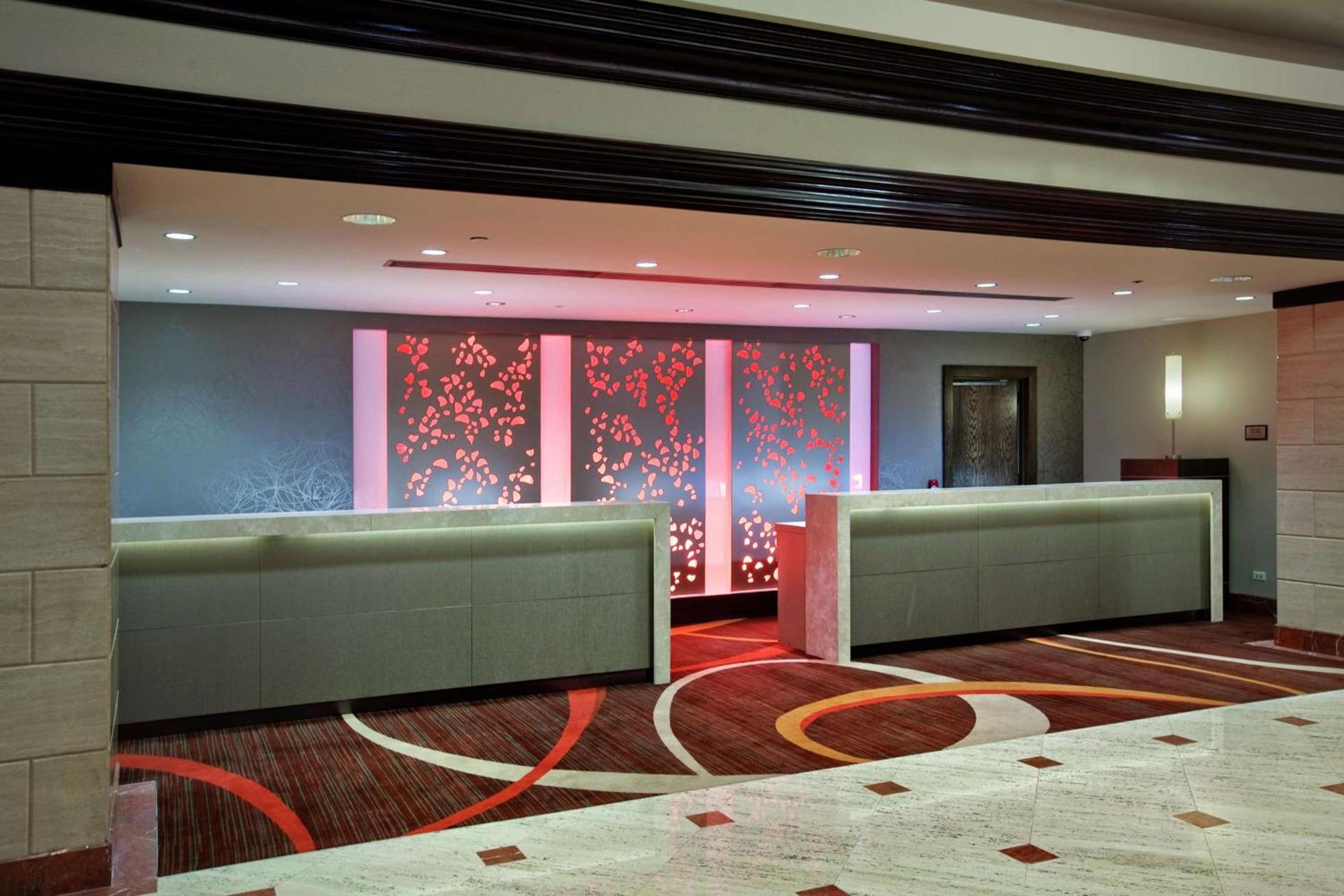 Hilton Rosemont Chicago O'Hare photo 9