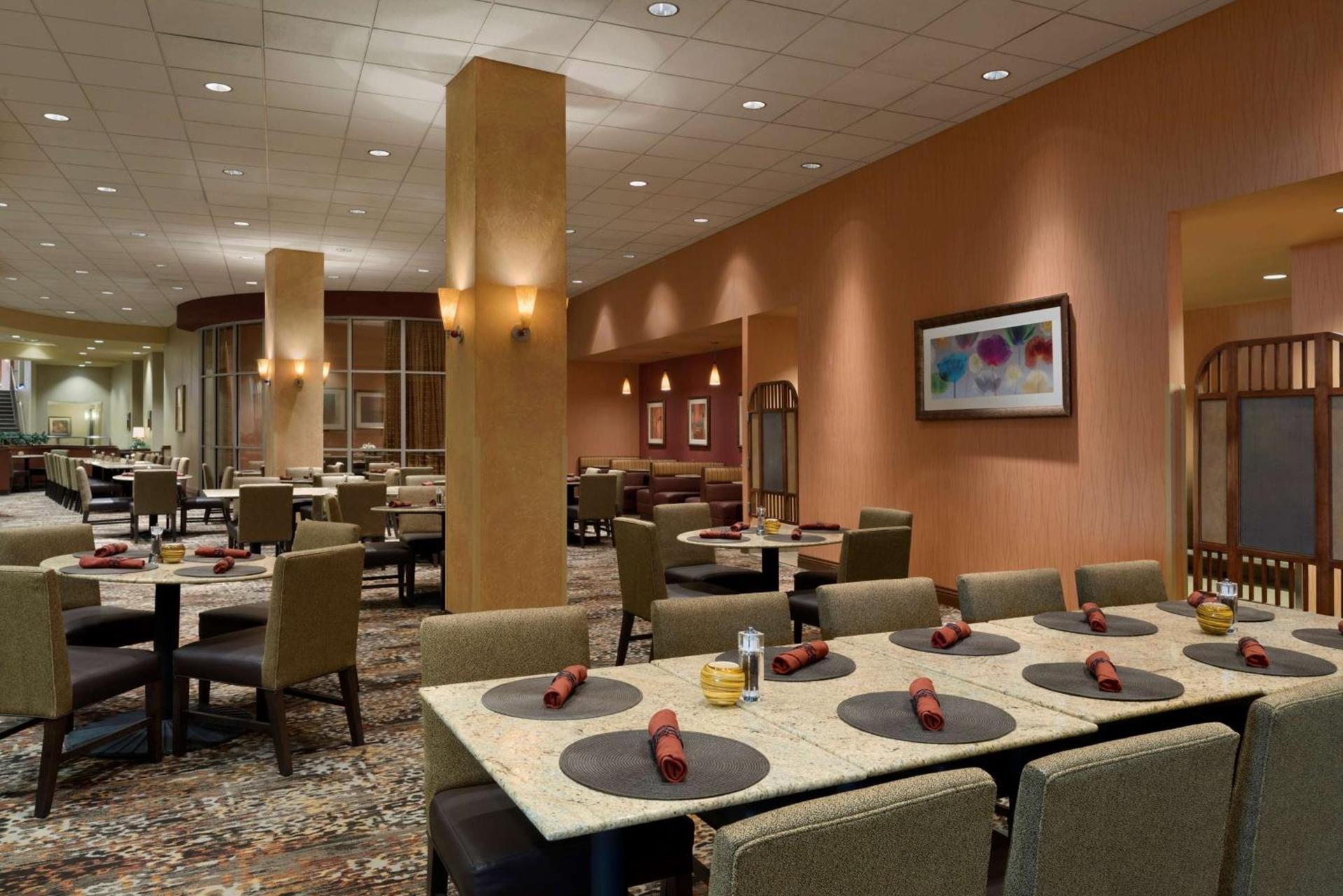 Embassy Suites Omaha- La Vista/ Hotel & Conference Center photo 10