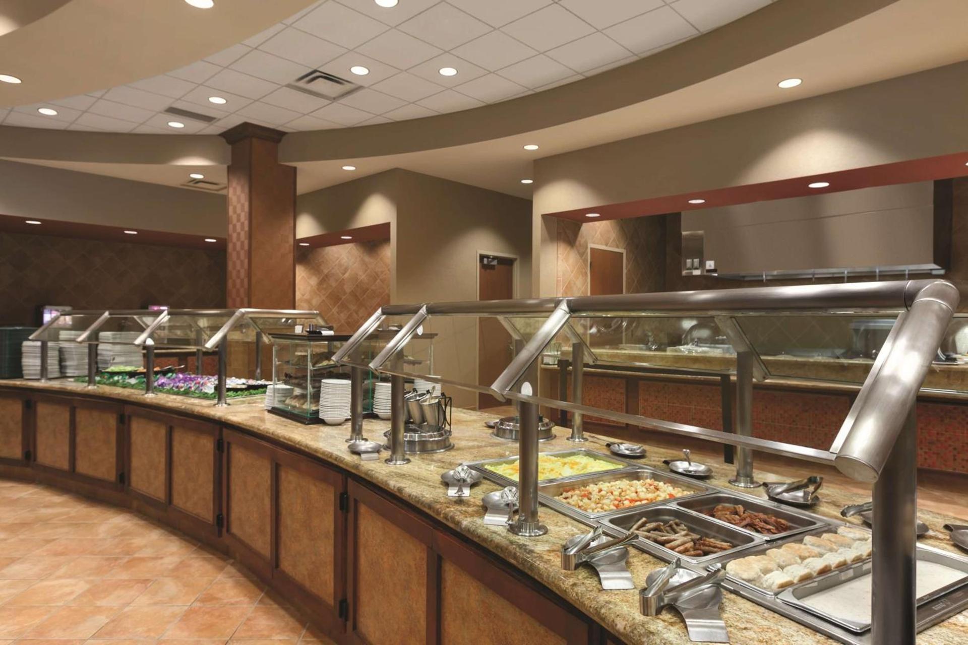 Embassy Suites Omaha- La Vista/ Hotel & Conference Center photo 16