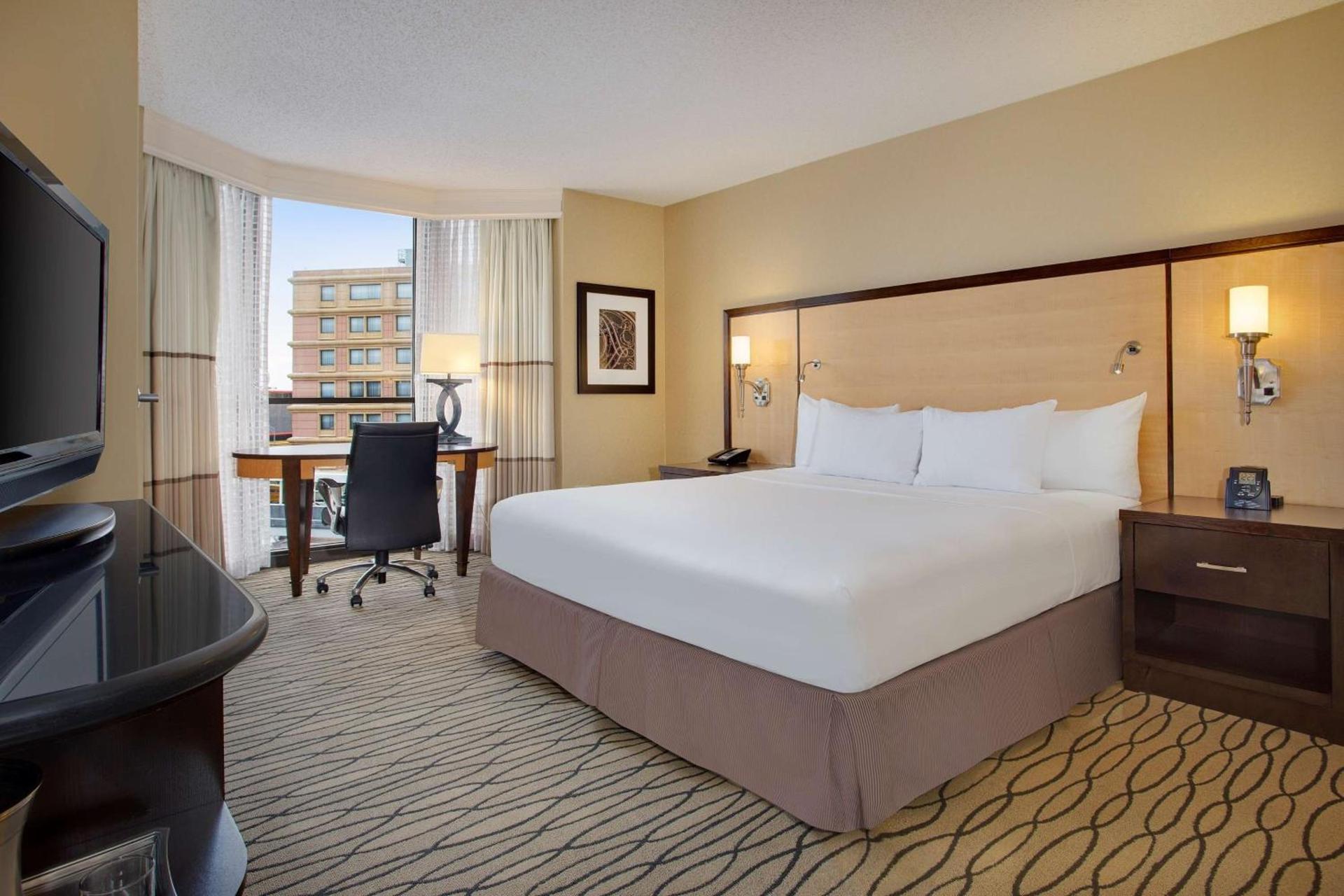 Hilton Rosemont Chicago O'Hare photo 28