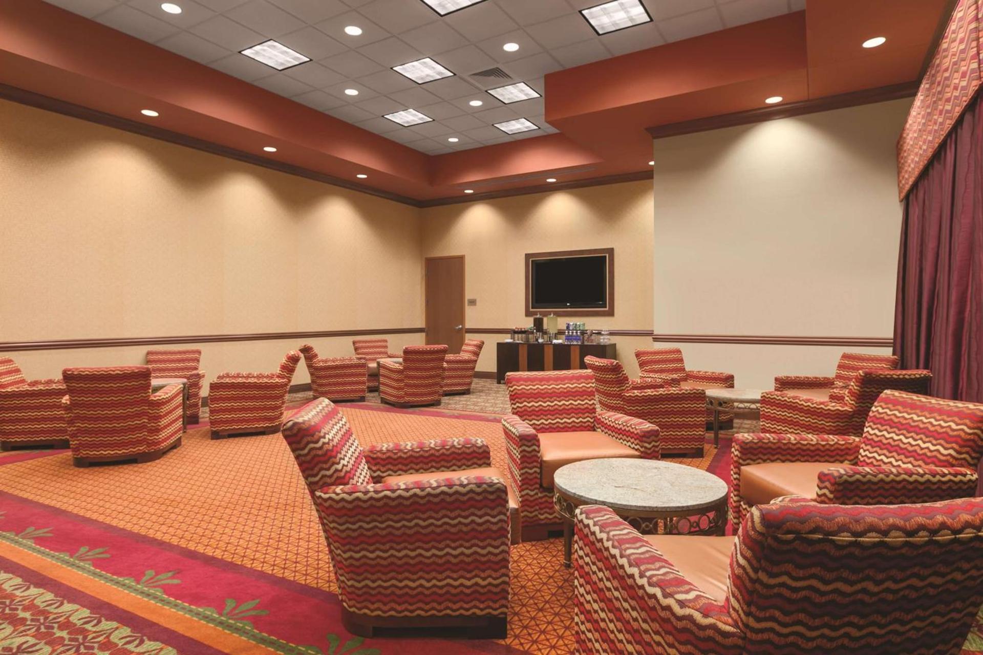 Embassy Suites Omaha- La Vista/ Hotel & Conference Center photo 47