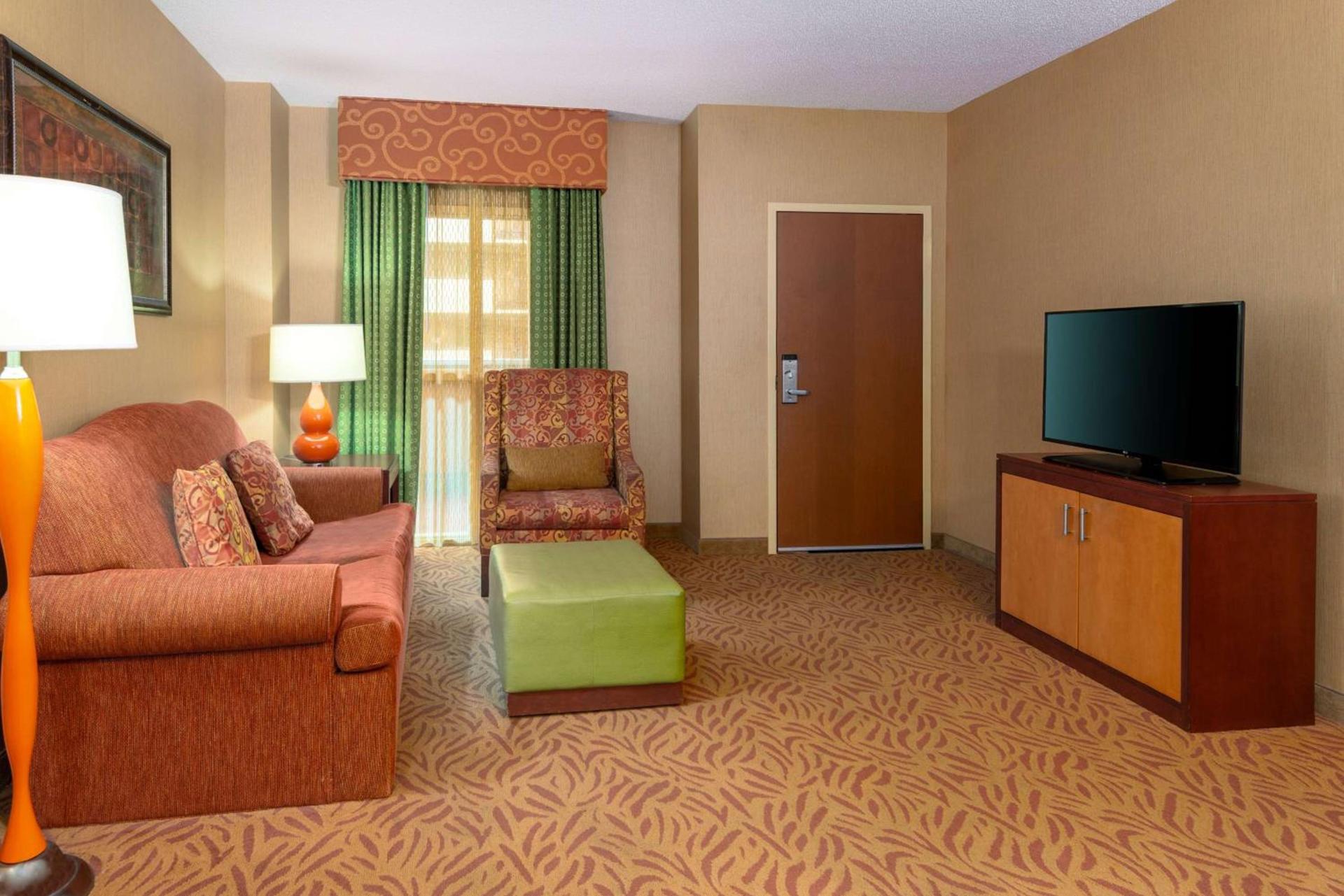 Embassy Suites Omaha- La Vista/ Hotel & Conference Center photo 53