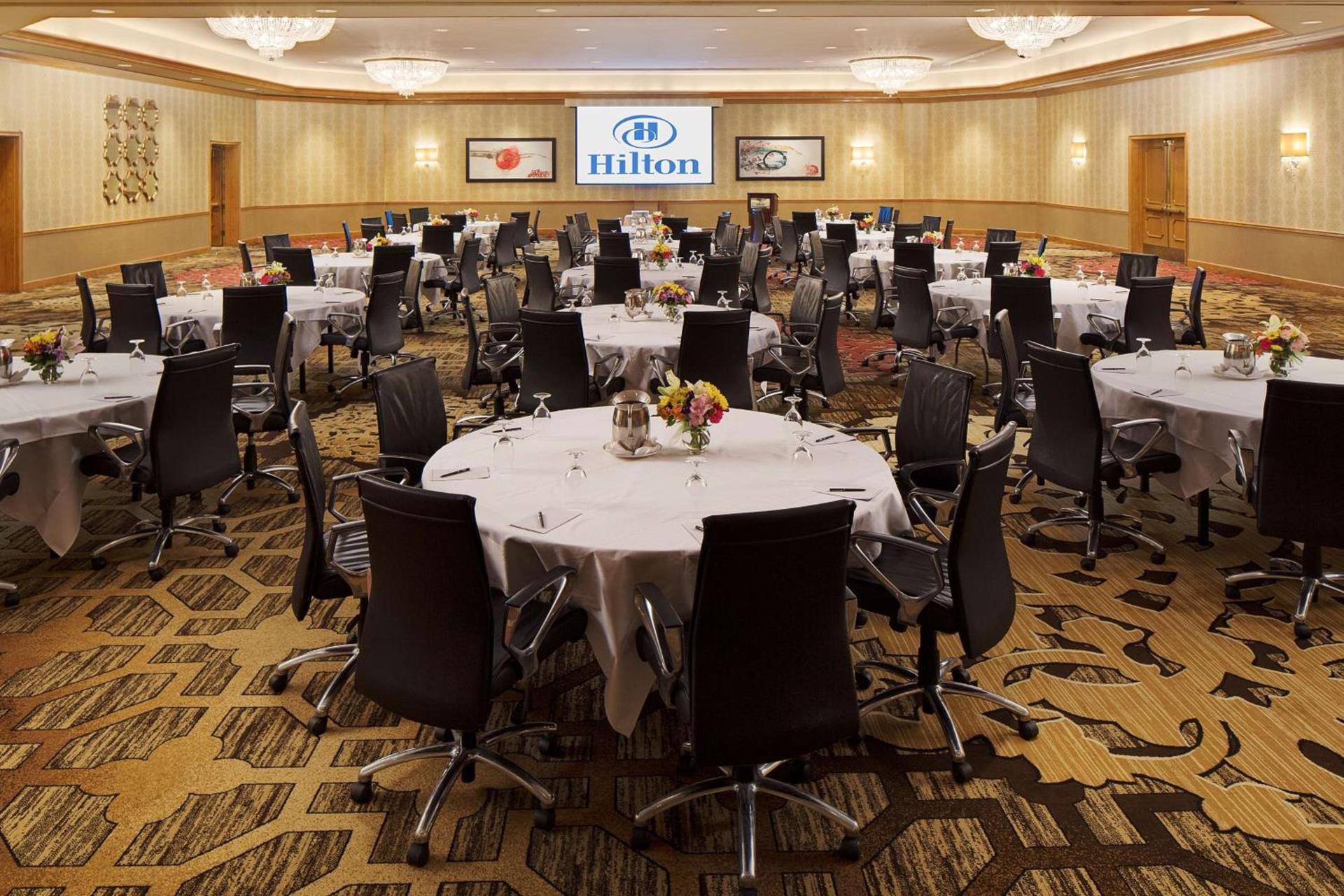 Hilton Rosemont Chicago O'Hare photo 54