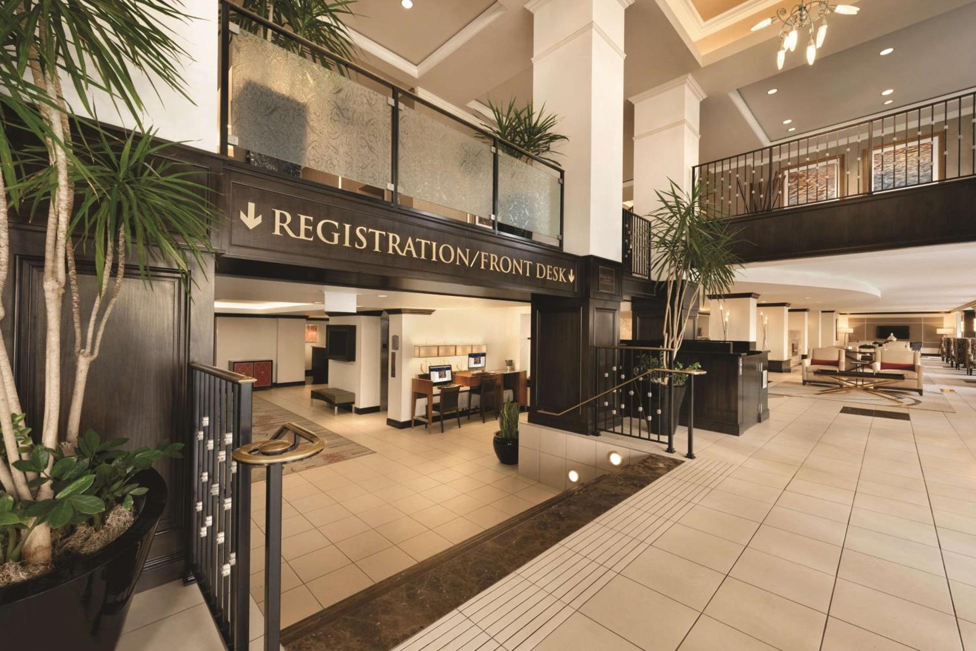 Hilton Orrington/Evanston photo 8
