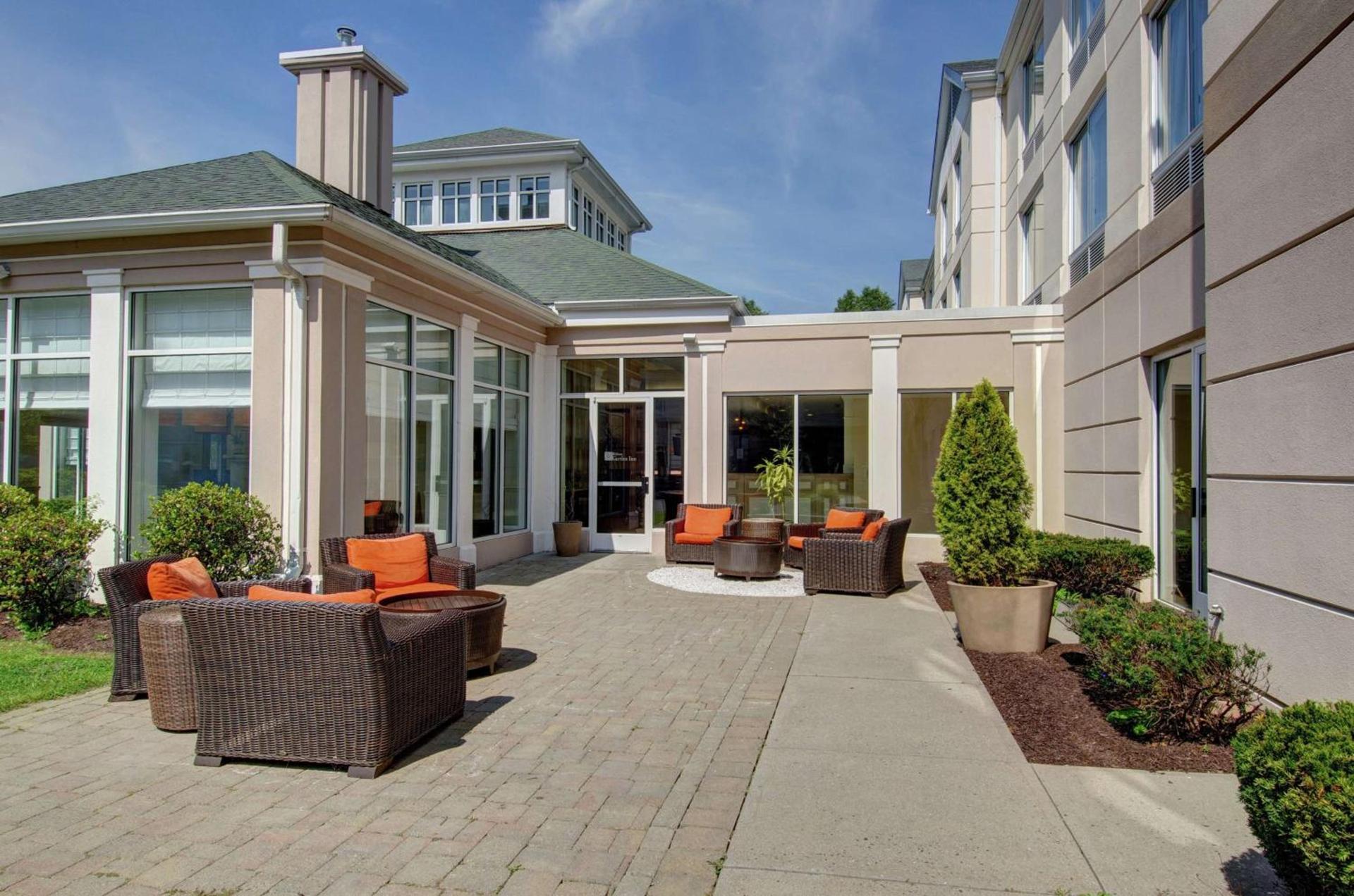Hilton Garden Inn Norwalk photo 3