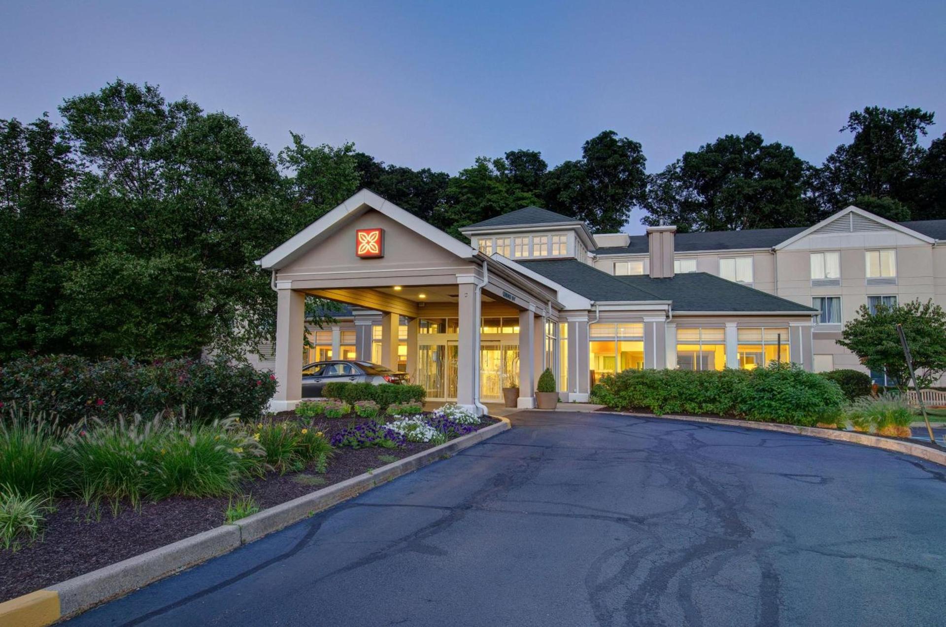 Hilton Garden Inn Norwalk photo 5