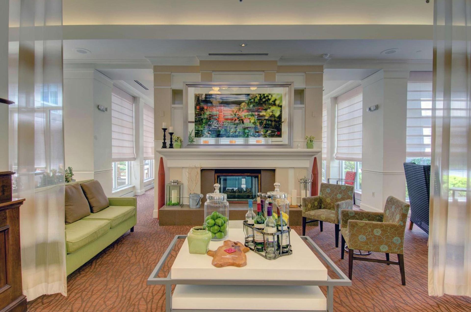 Hilton Garden Inn Norwalk photo 11