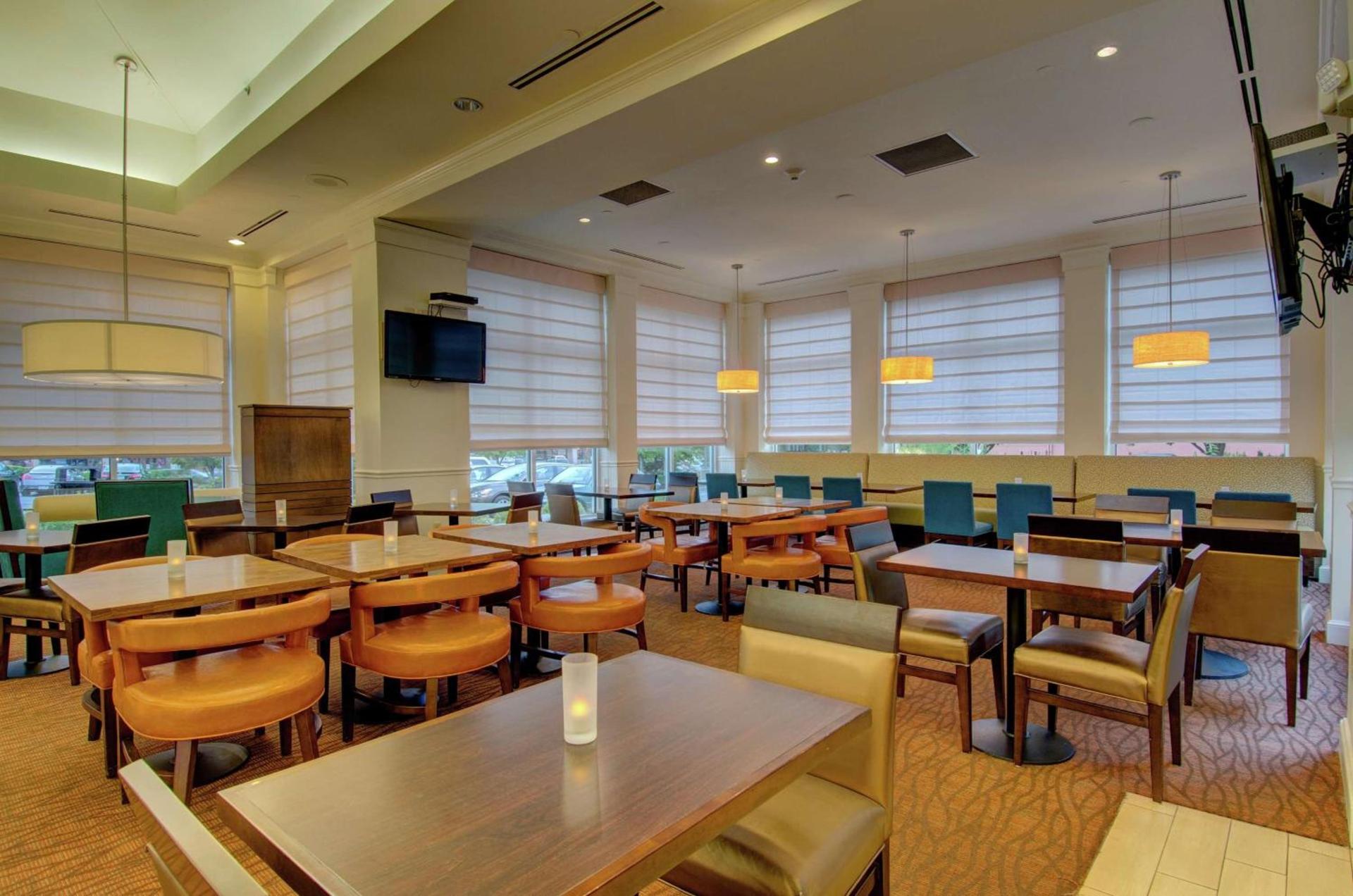 Hilton Garden Inn Norwalk photo 26