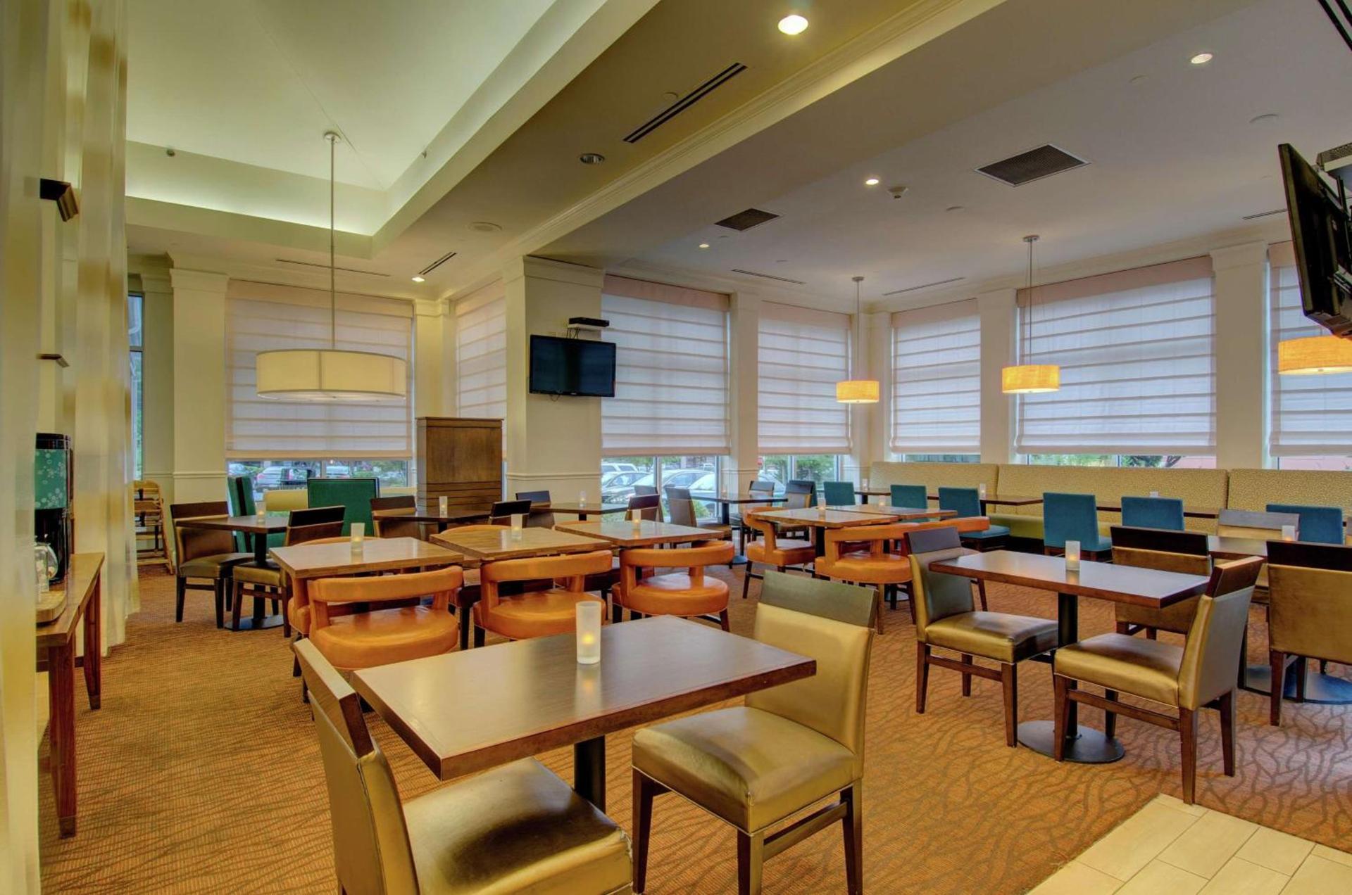 Hilton Garden Inn Norwalk photo 31