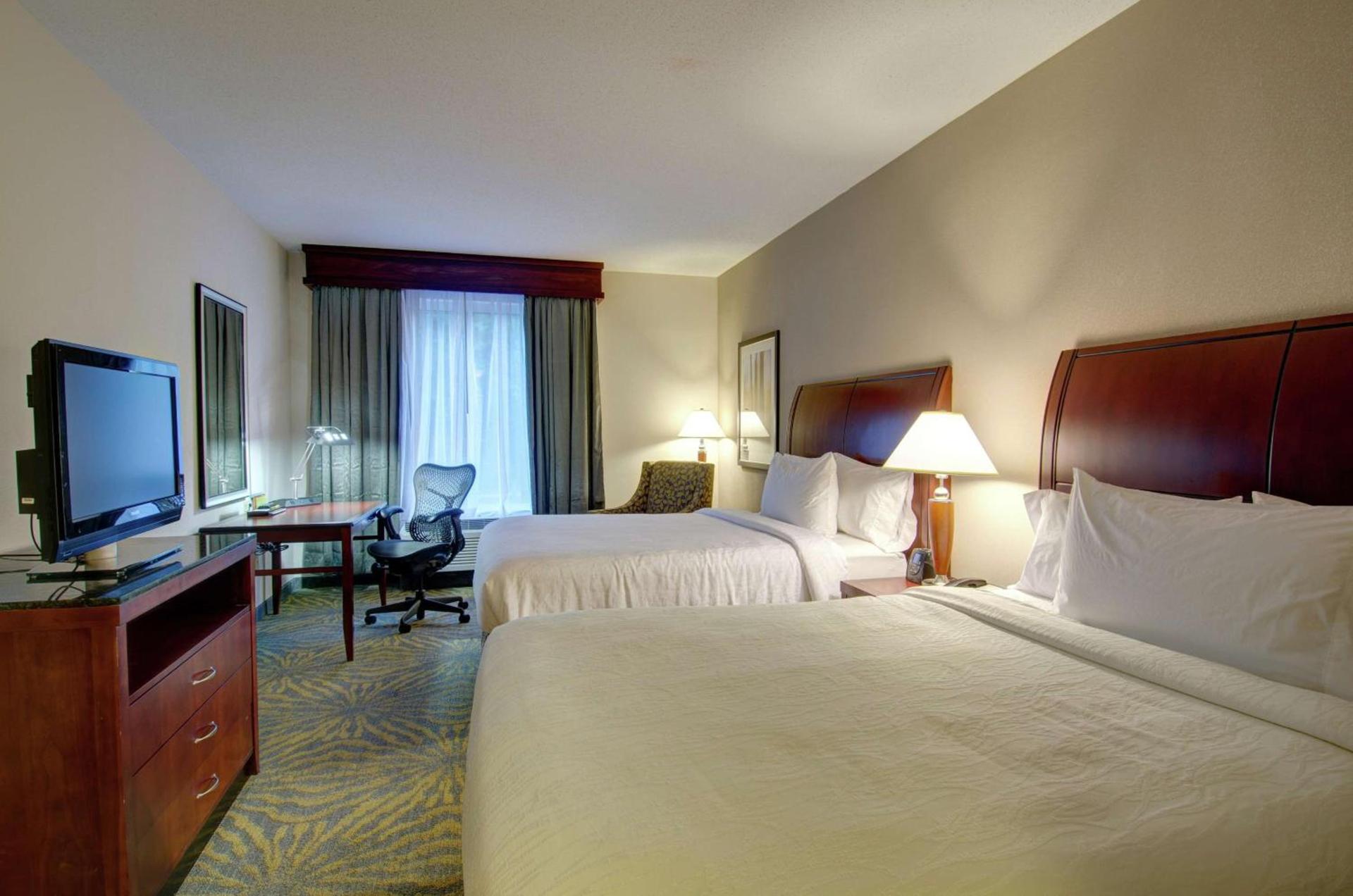 Hilton Garden Inn Norwalk photo 48