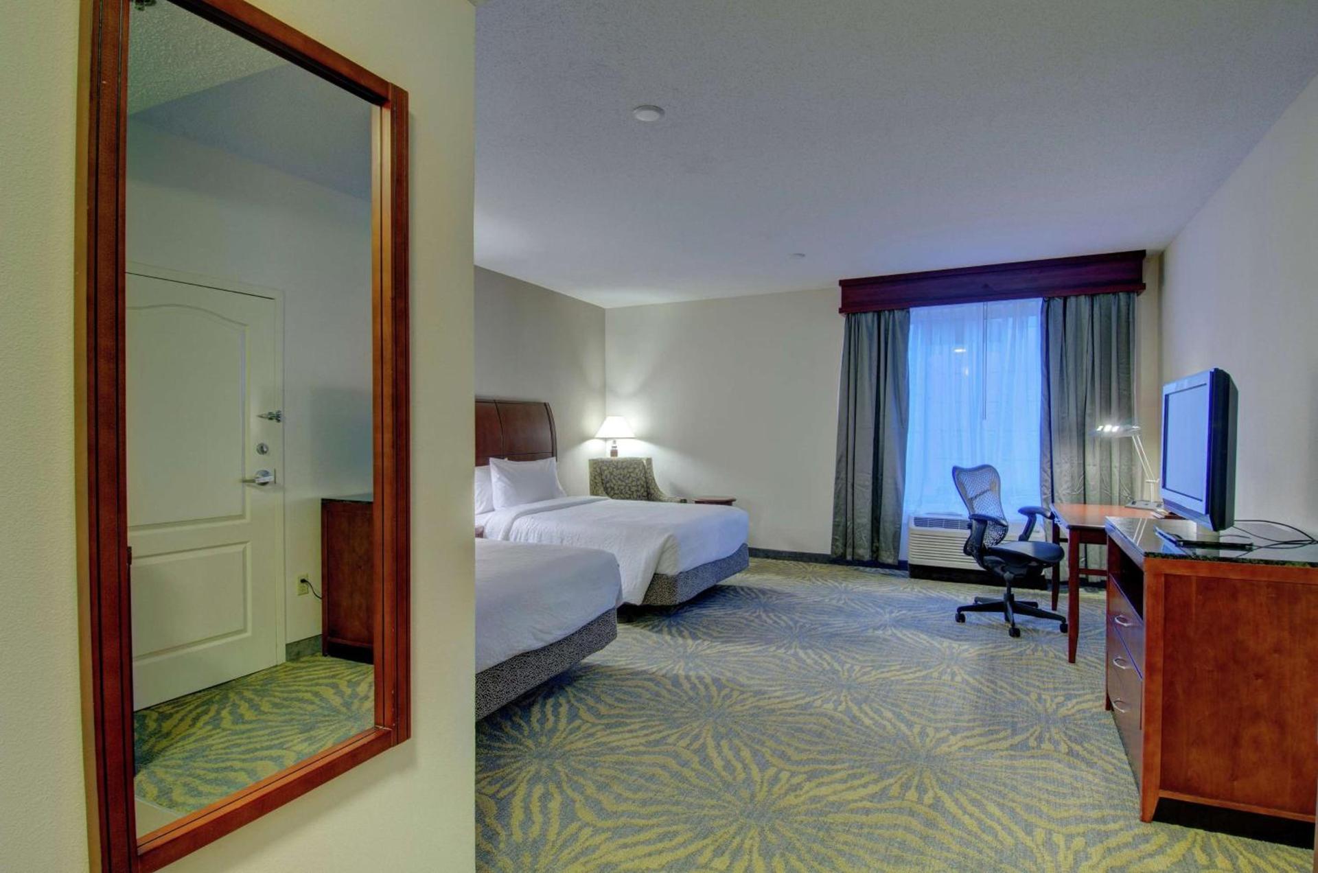 Hilton Garden Inn Norwalk photo 47